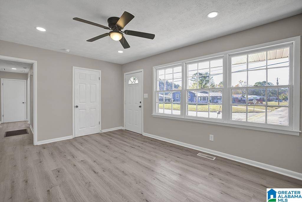 Anniston, AL 36206,6129 SPRUCE DRIVE