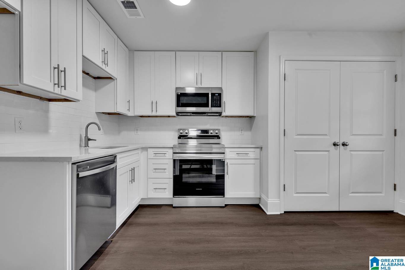 Pelham, AL 35124,3475 WILDEWOOD DRIVE