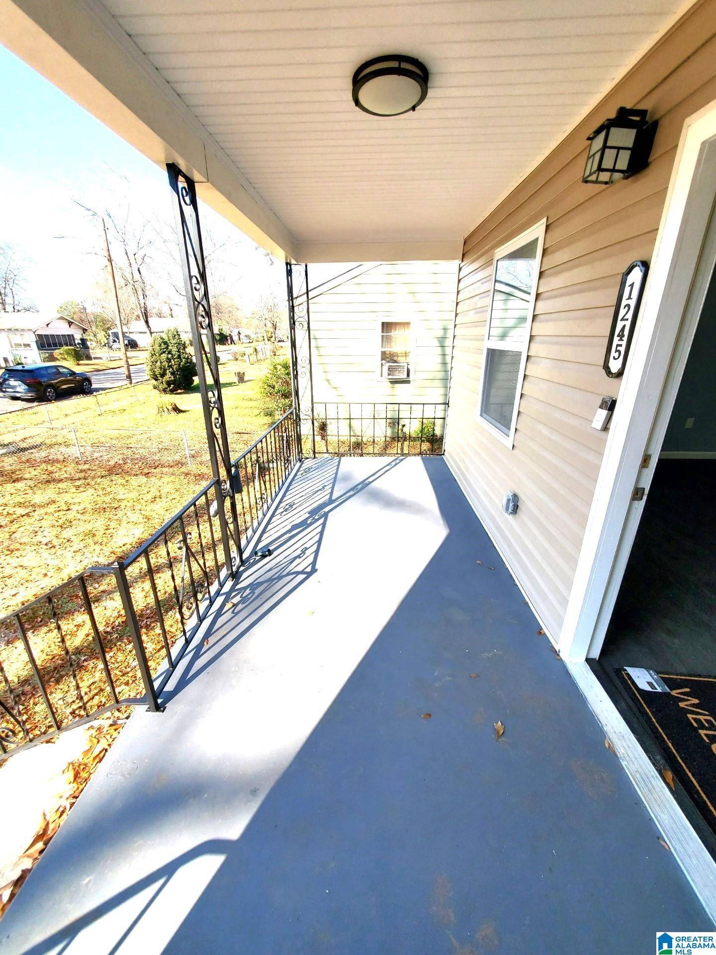 Birmingham, AL 35211,1245 16TH STREET SW