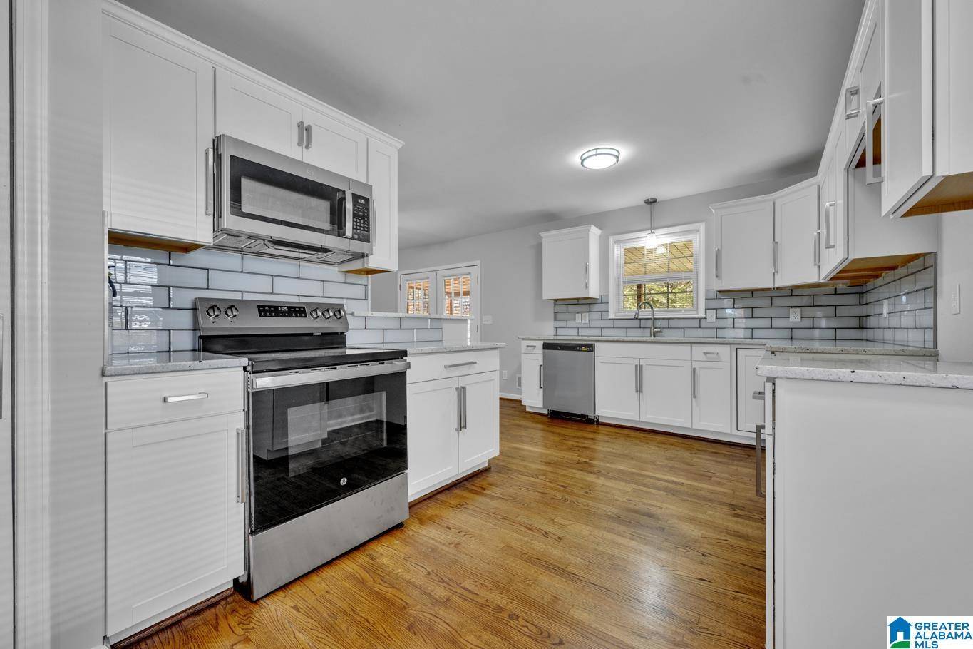 Pinson, AL 35126,6964 MOUNTAIN VIEW DRIVE NE