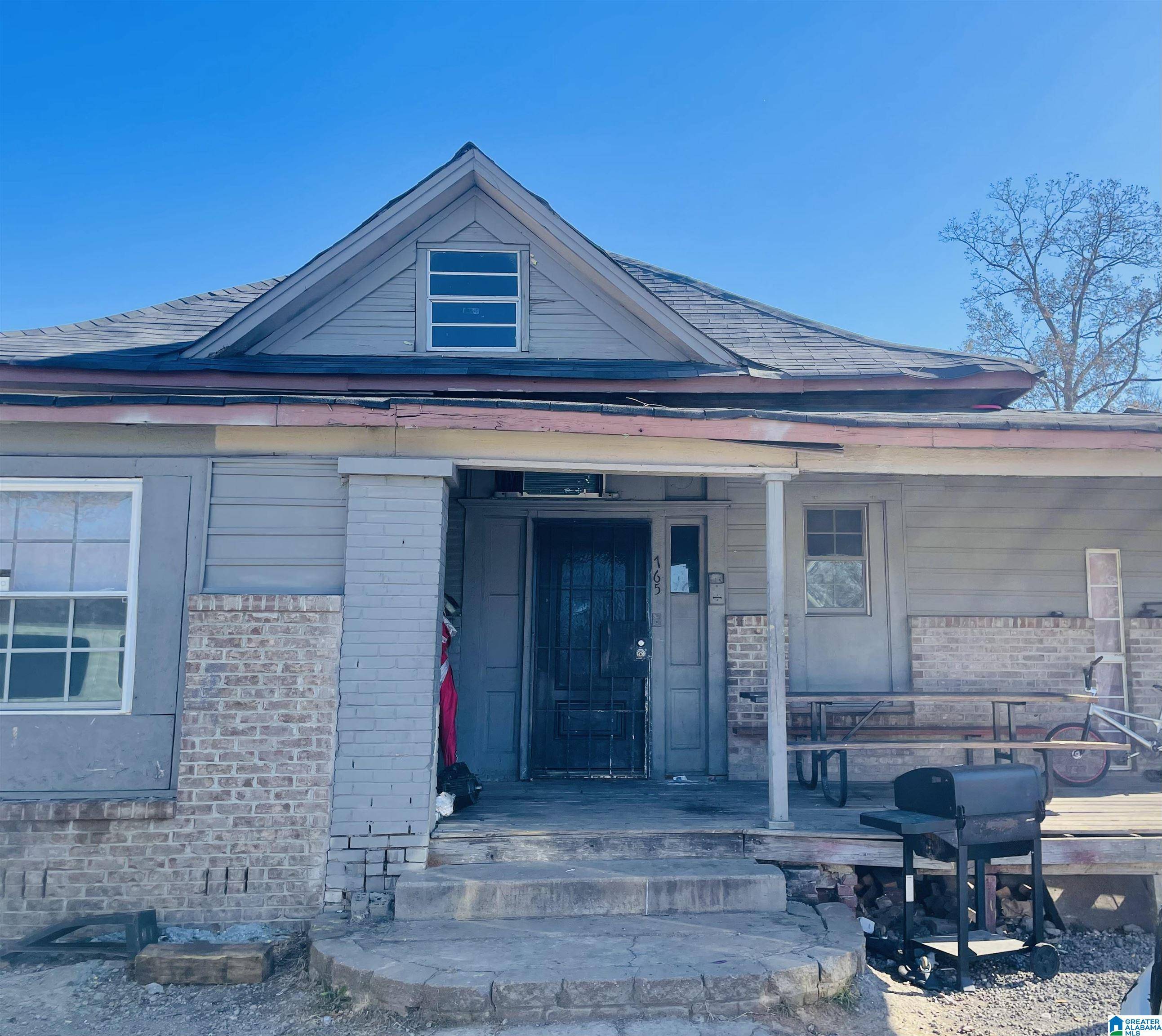Birmingham, AL 35211,765 30TH STREET SW