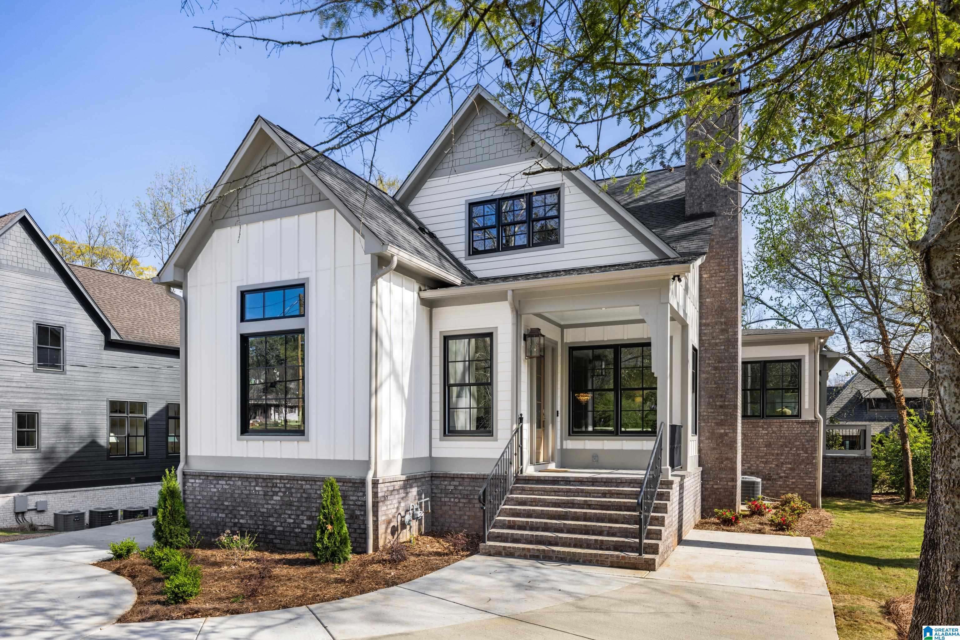 Mountain Brook, AL 35213,721 EUCLID AVENUE