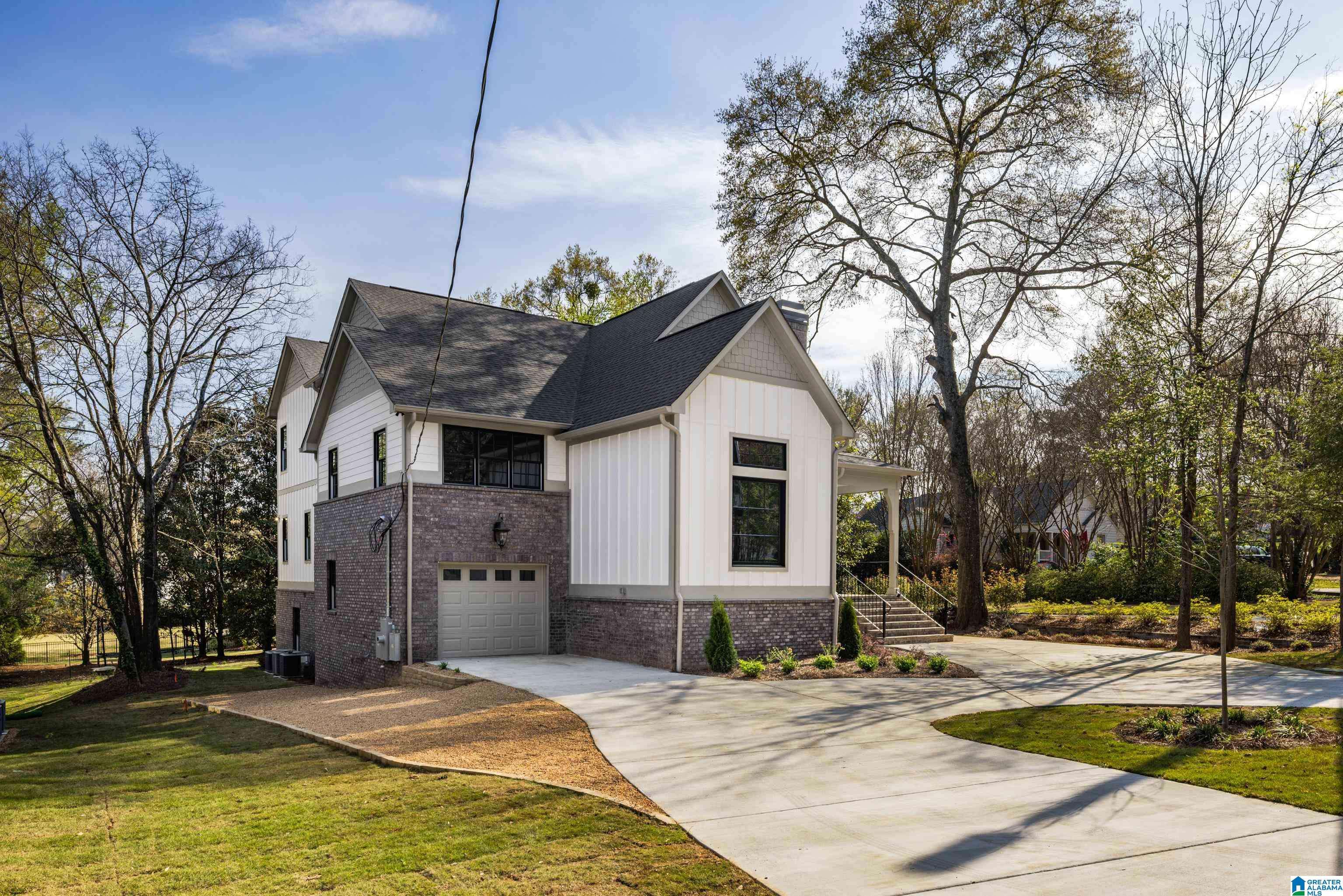 Mountain Brook, AL 35213,721 EUCLID AVENUE