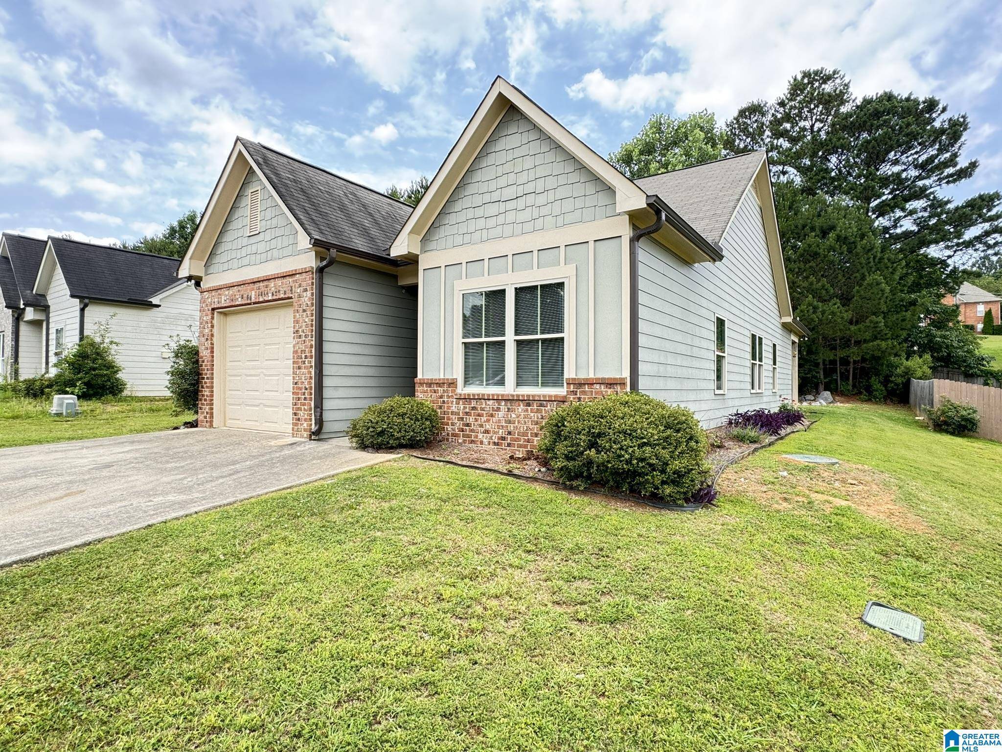 Odenville, AL 35120,240 HATHAWAY LANE