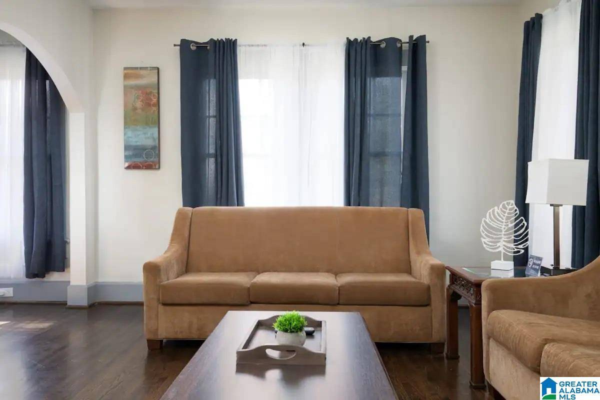 Birmingham, AL 35206,8201 4TH AVENUE S