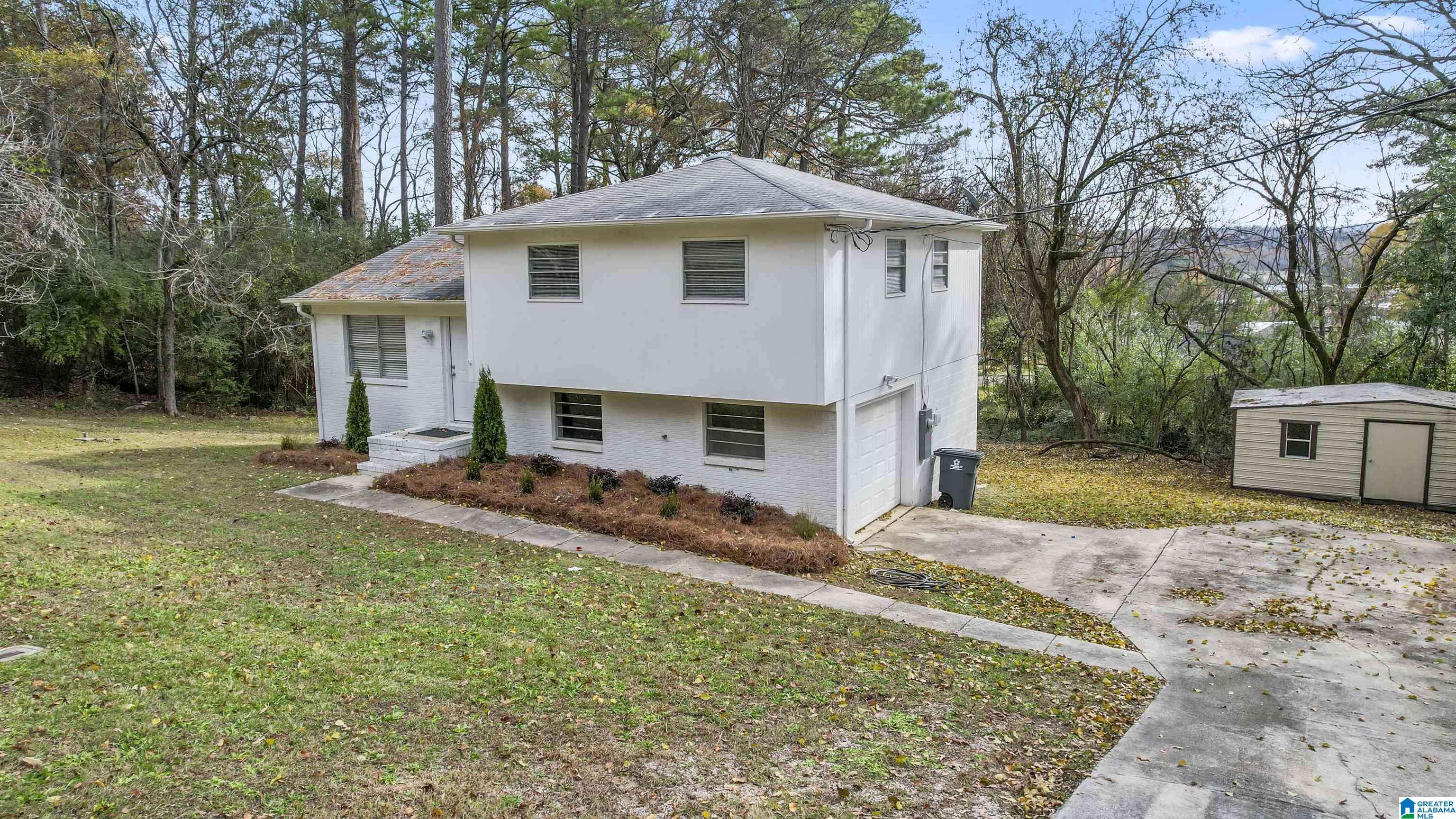 Bessemer, AL 35023,306 BROWN PLACE