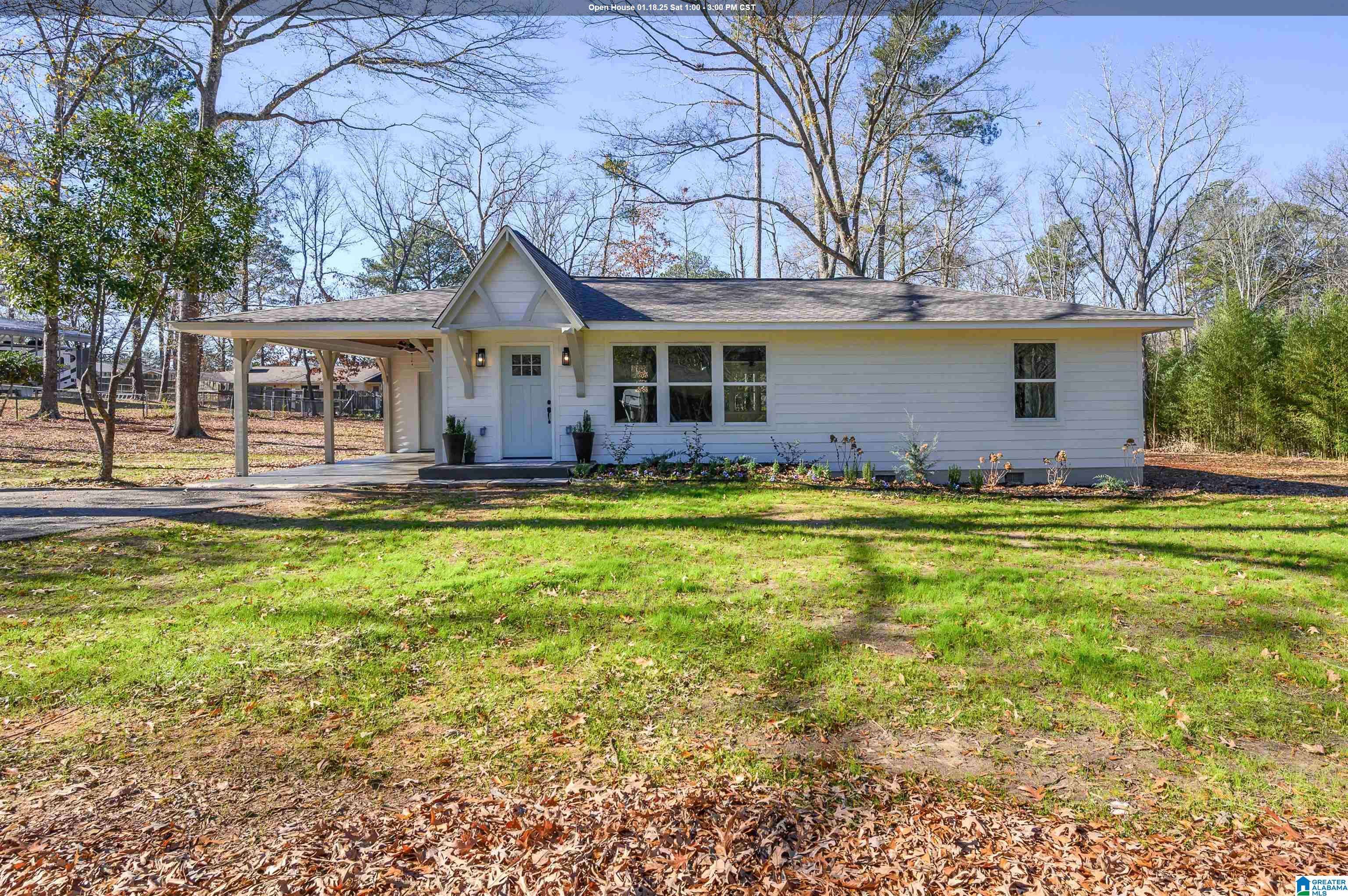 Columbiana, AL 35051,216 PINE HILL DRIVE