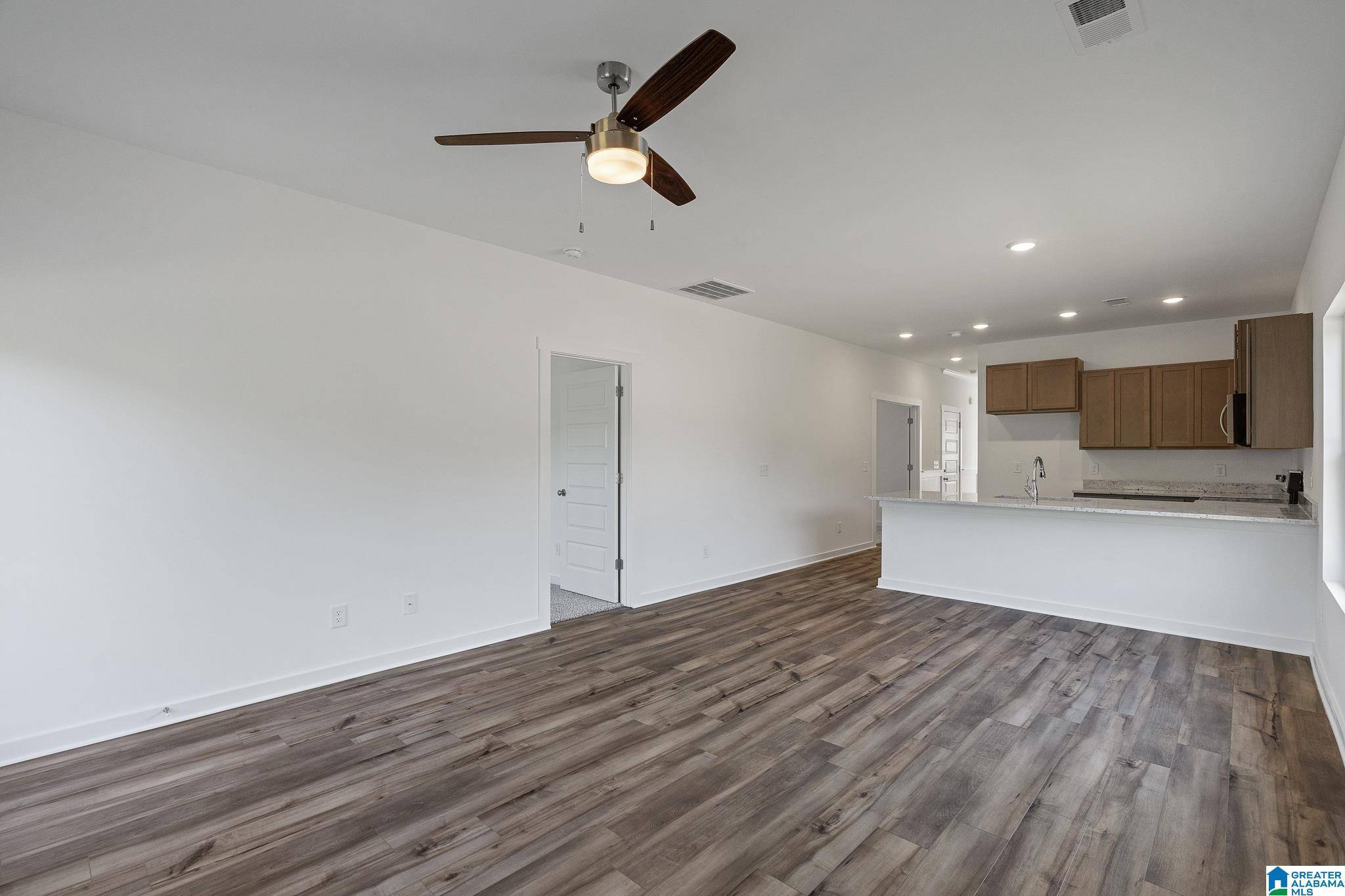 Cropwell, AL 35054,2880 LAKEHILL DRIVE
