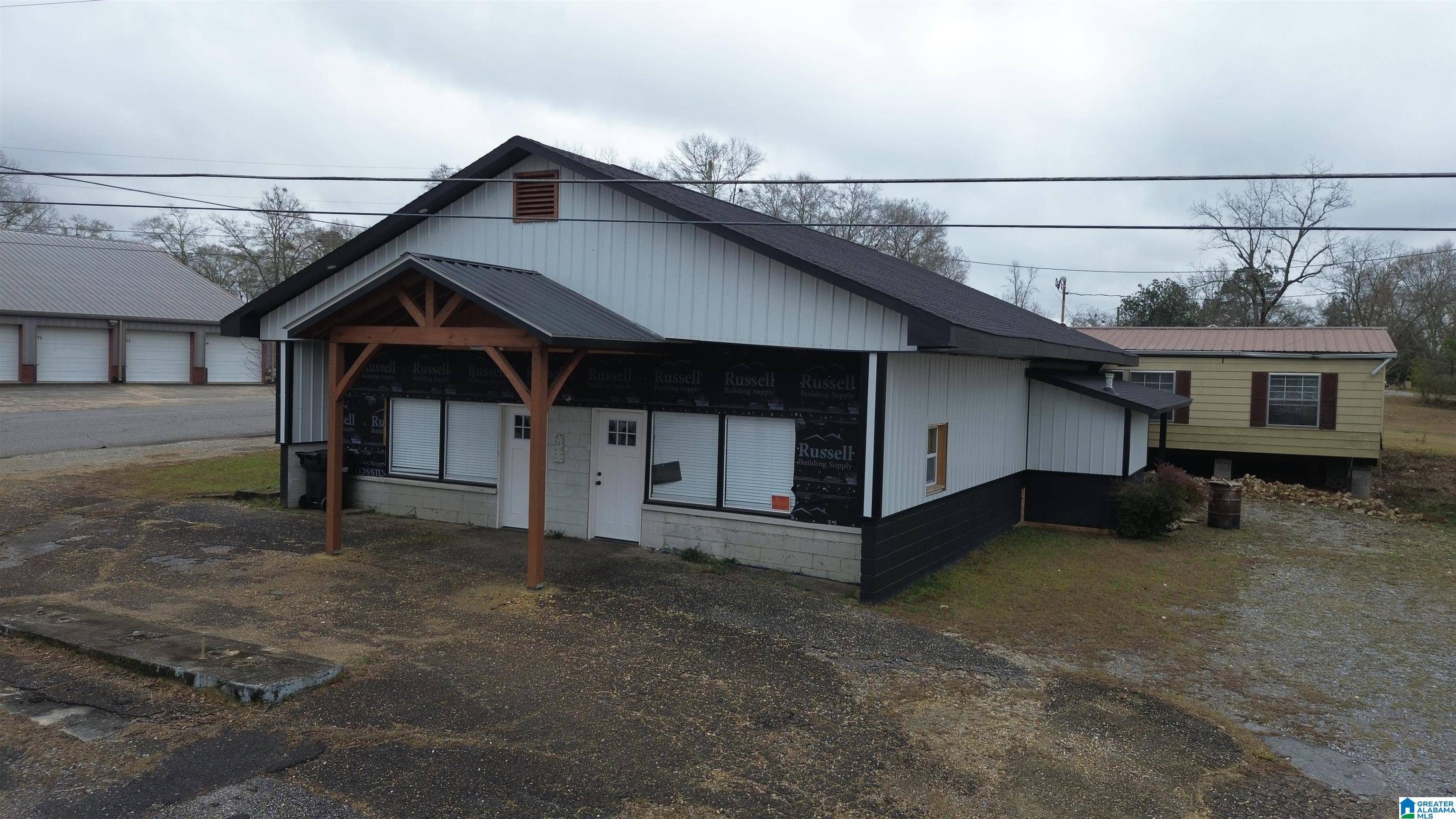 Clanton, AL 35045,887 LAKE MITCHELL ROAD