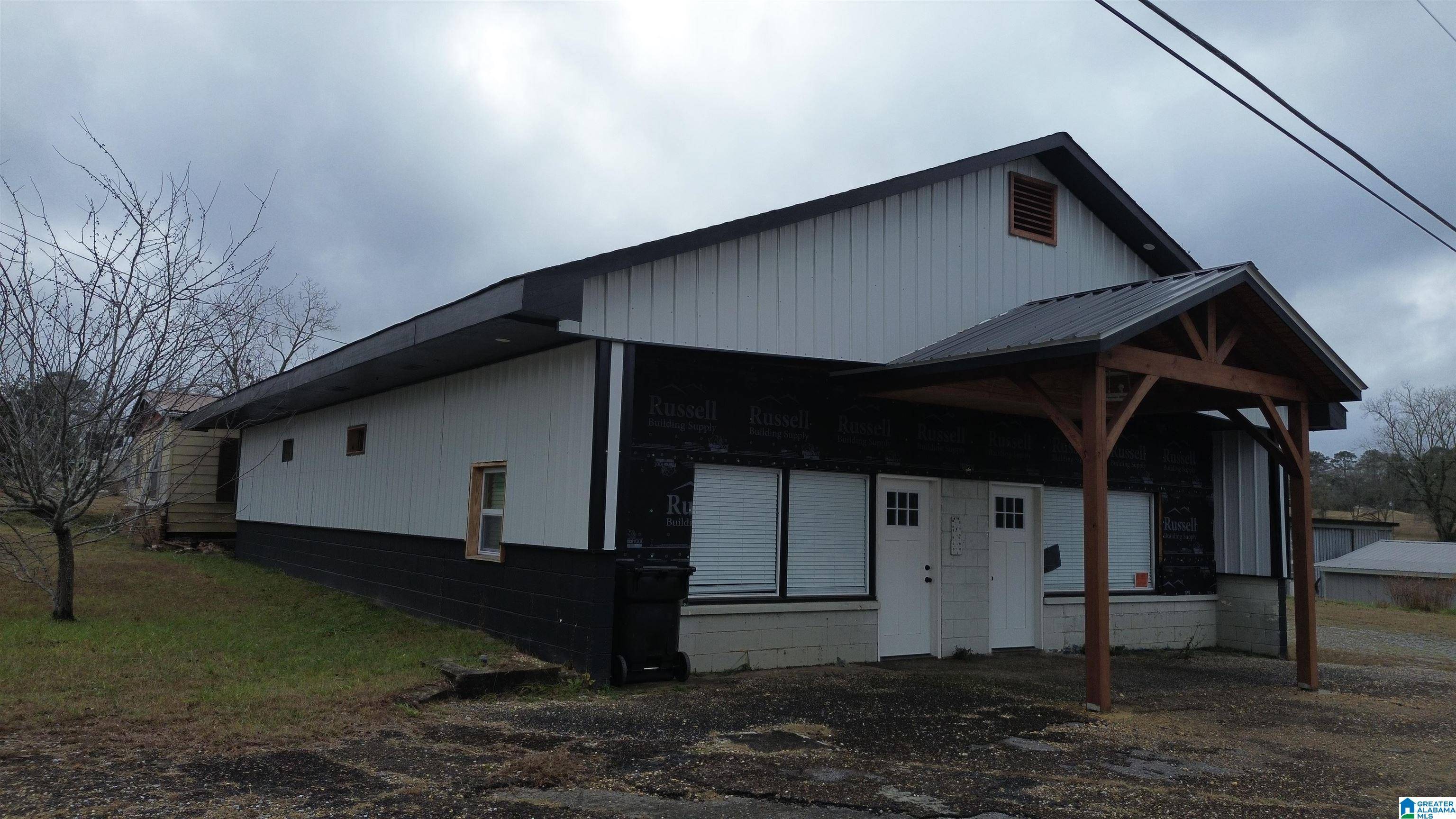 Clanton, AL 35045,887 LAKE MITCHELL ROAD