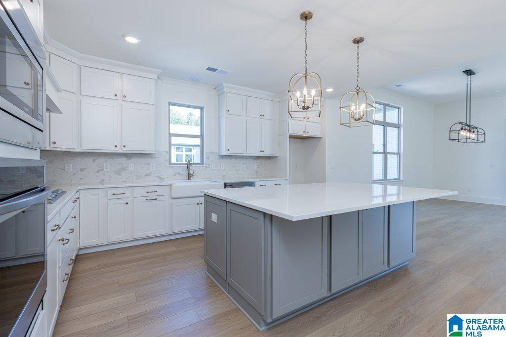 Hoover, AL 35244,1828 SWANN LANE