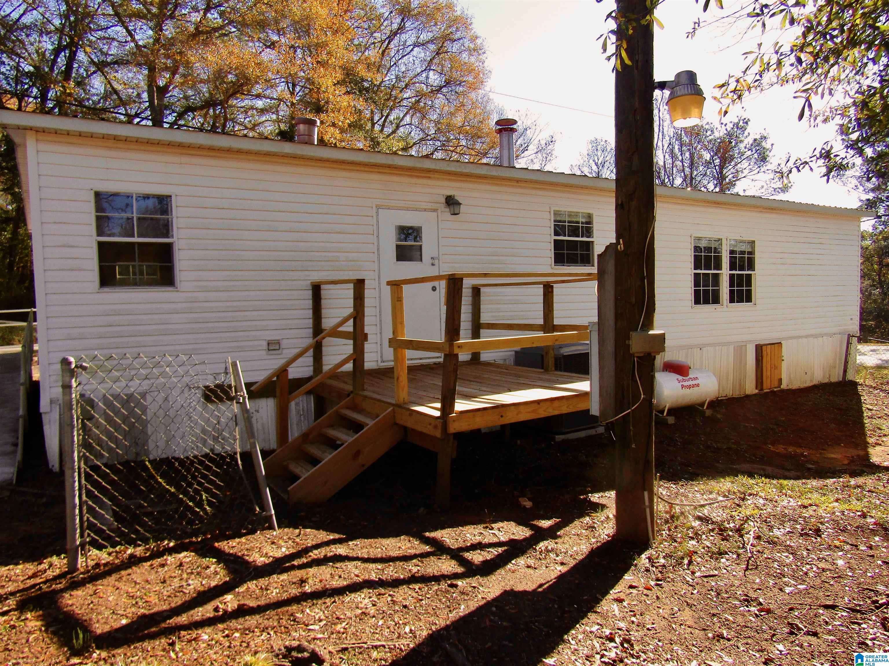 West Blocton, AL 35184,956 TIN TOP LANE