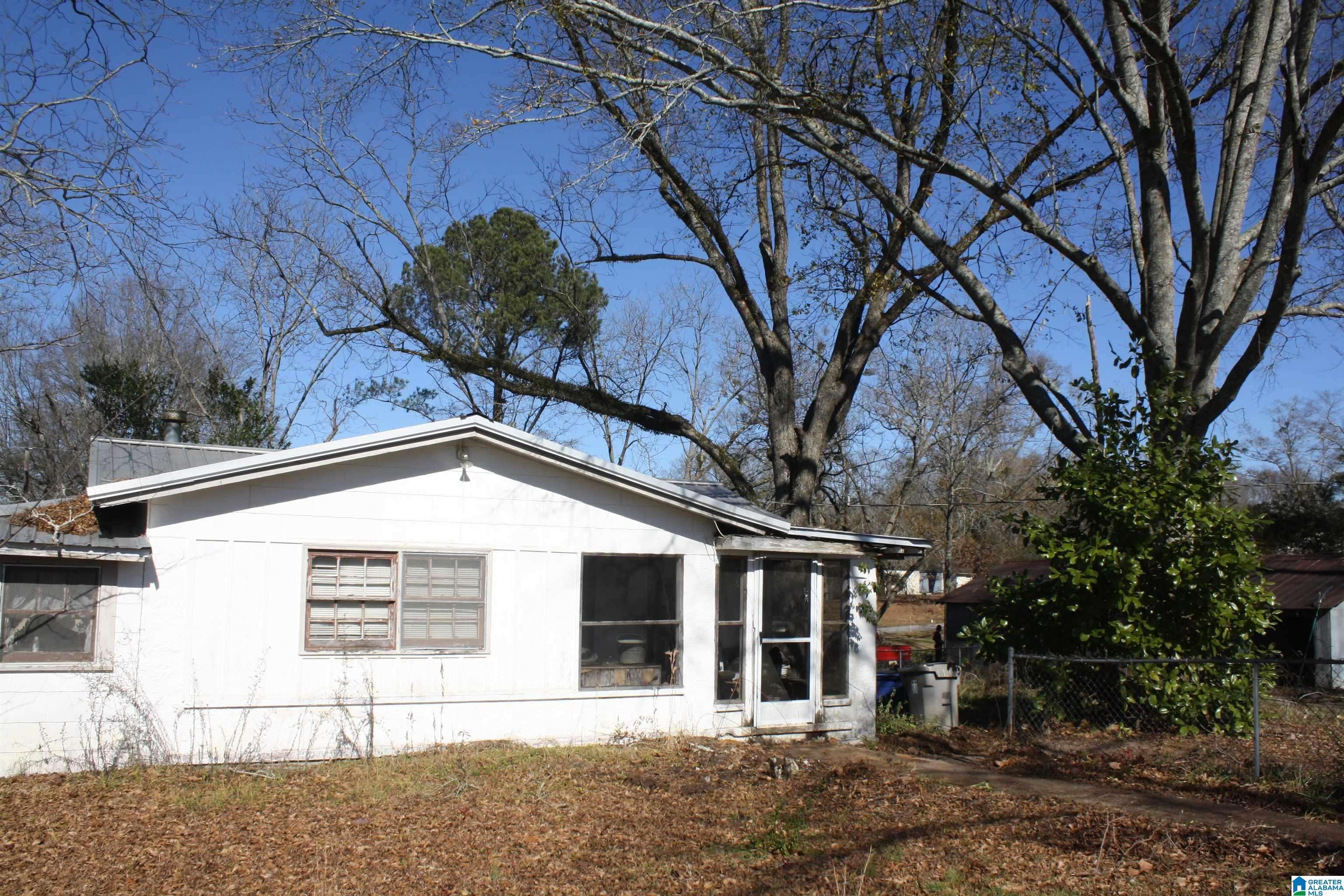 Thorsby, AL 35171,86 MARY STREET