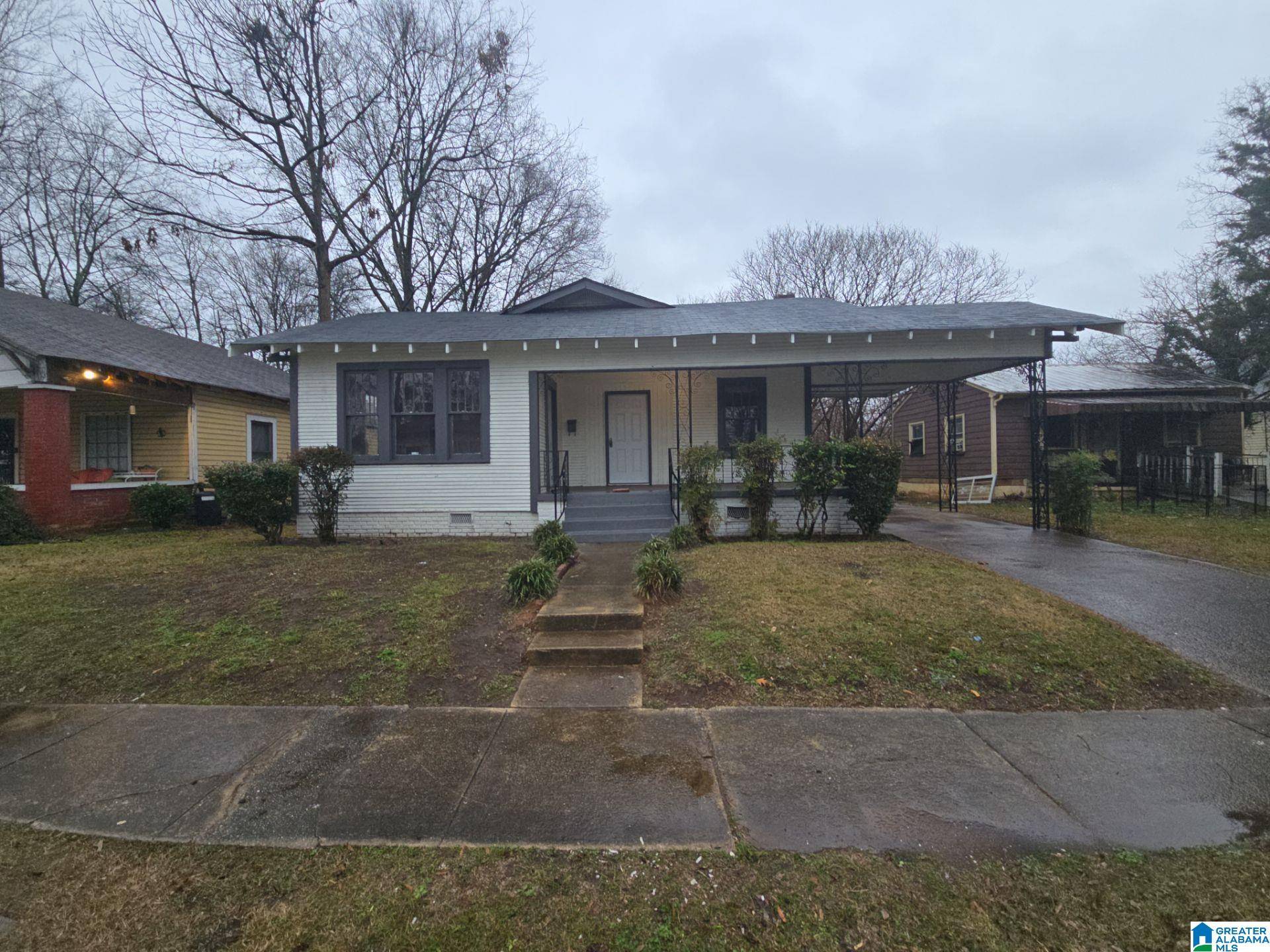 Birmingham, AL 35217,3920 39TH AVENUE N