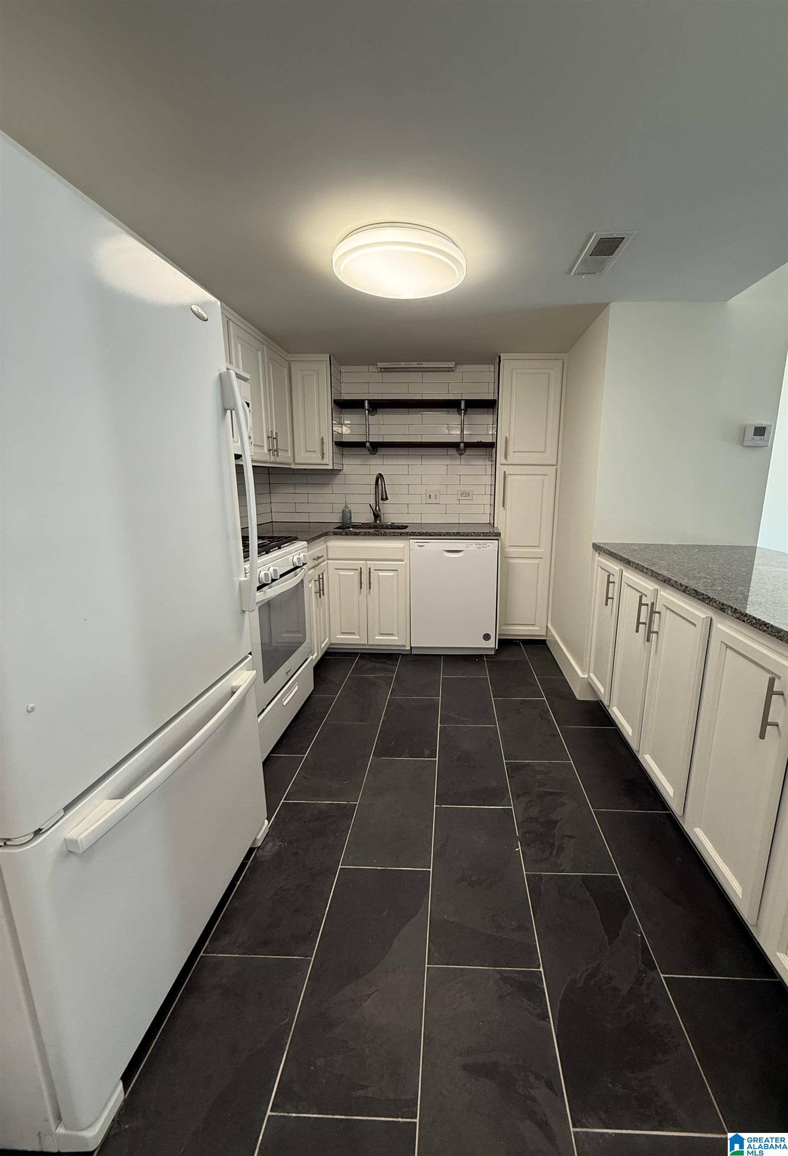 Birmingham, AL 35205,2717 HIGHLAND AVENUE S #505