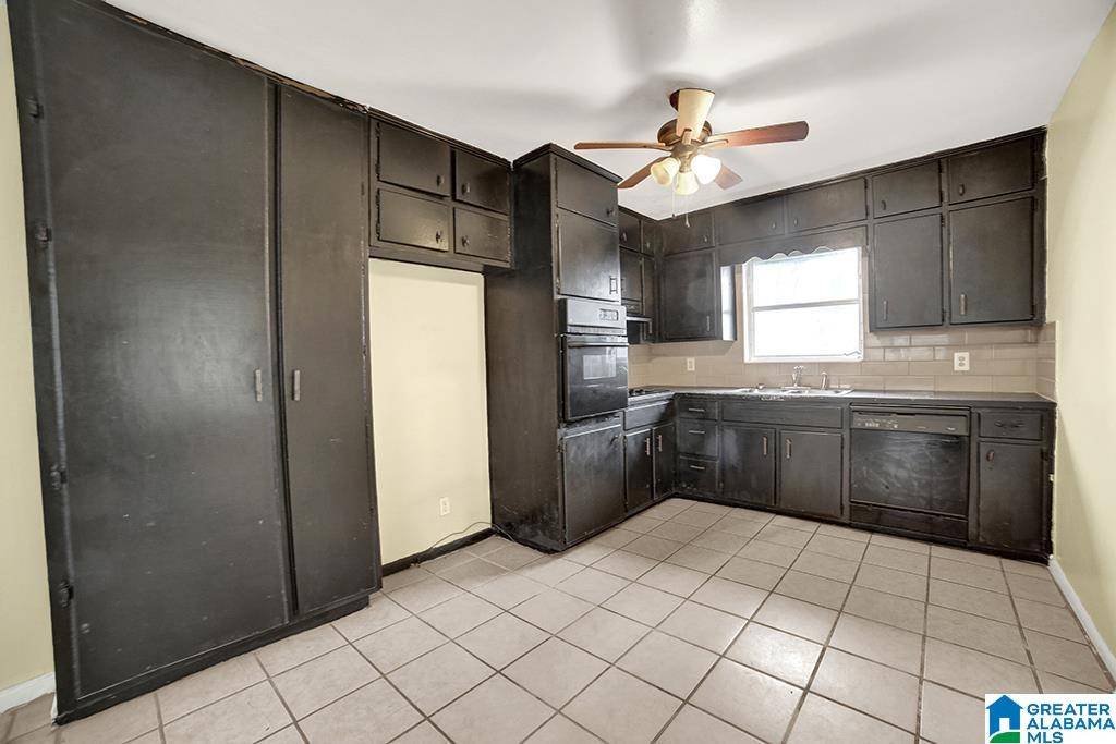 Birmingham, AL 35214,1143 OAKLEY DRIVE