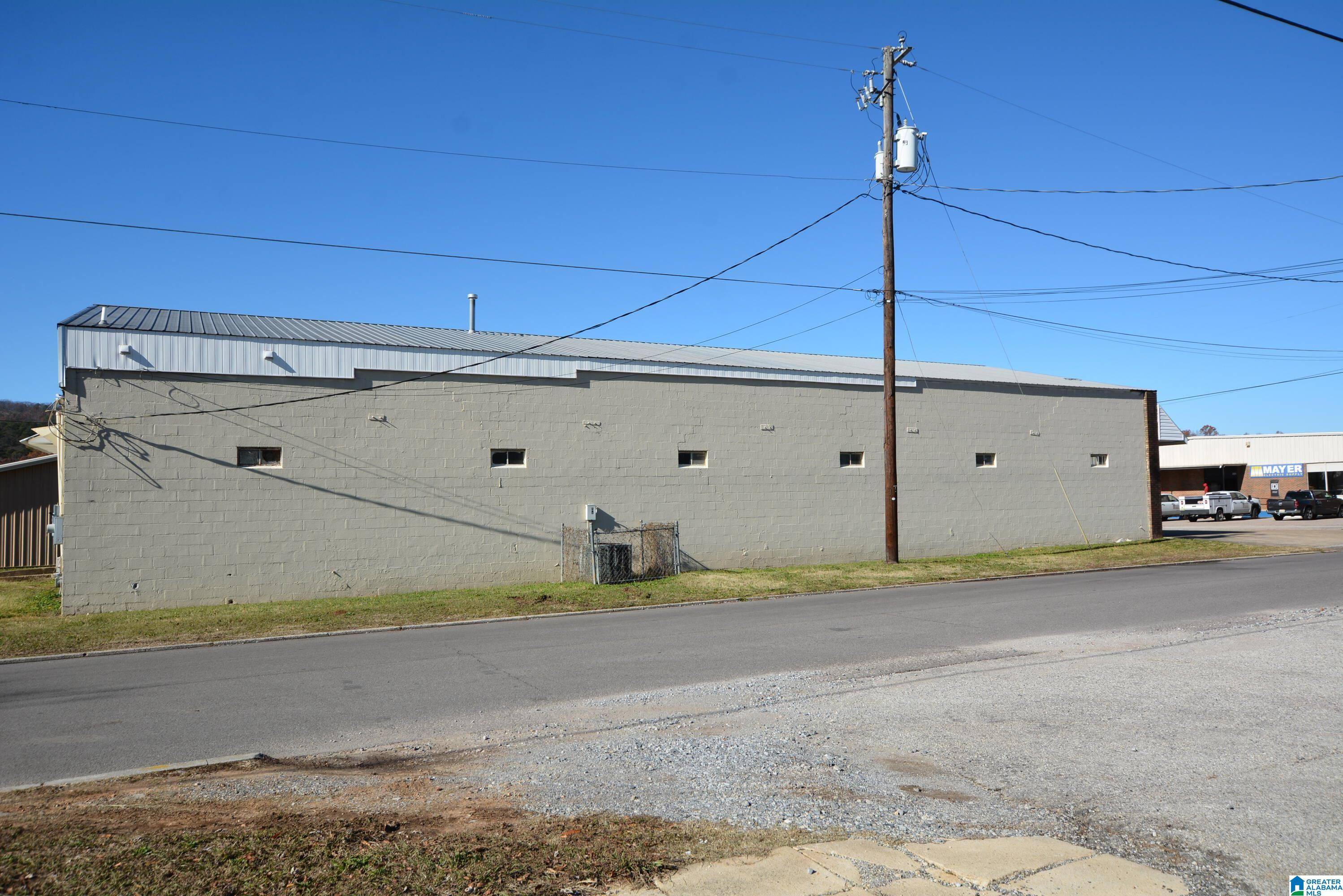 Anniston, AL 36207,228 F STREET