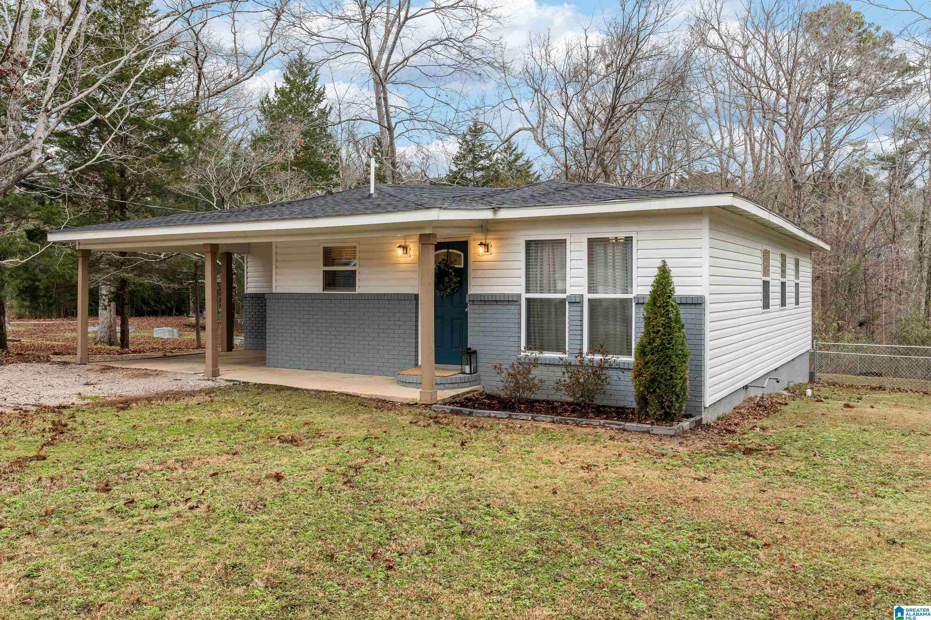 Hueytown, AL 35023,7127 GLASS DRIVE