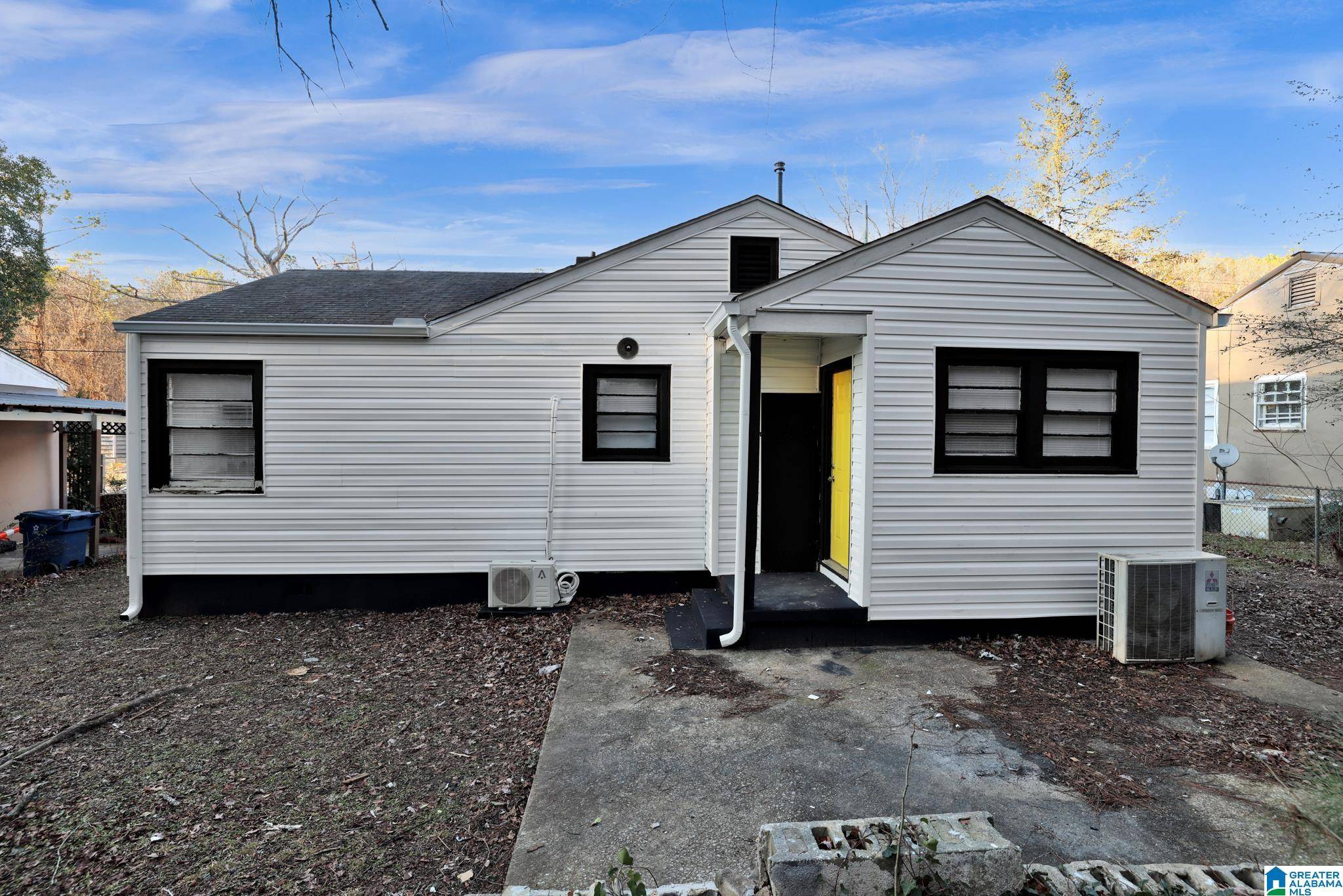 Anniston, AL 36201,2111 THOMAS AVENUE