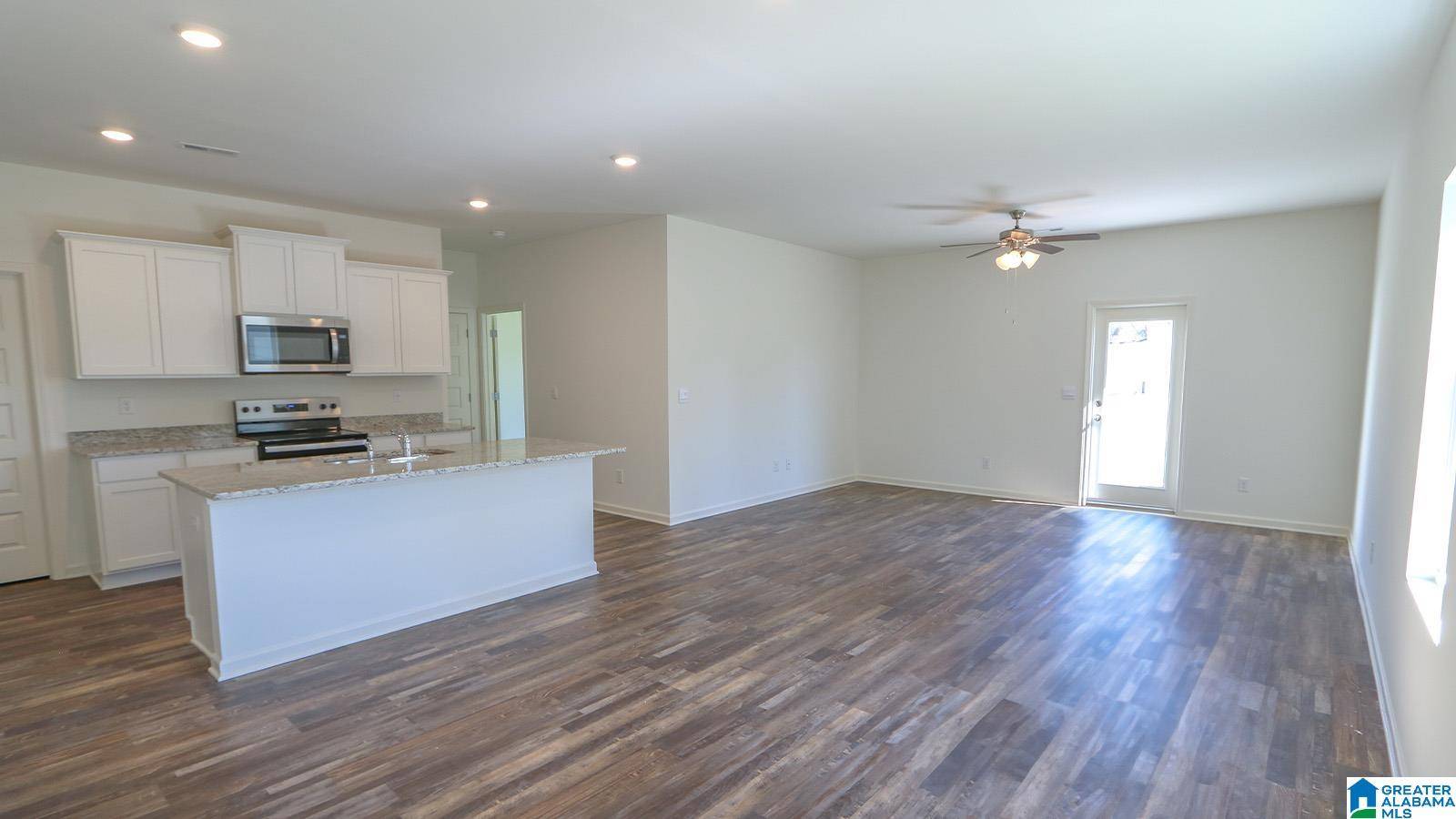 Bessemer, AL 35022,5162 MEADOW RIDGE TRAIL