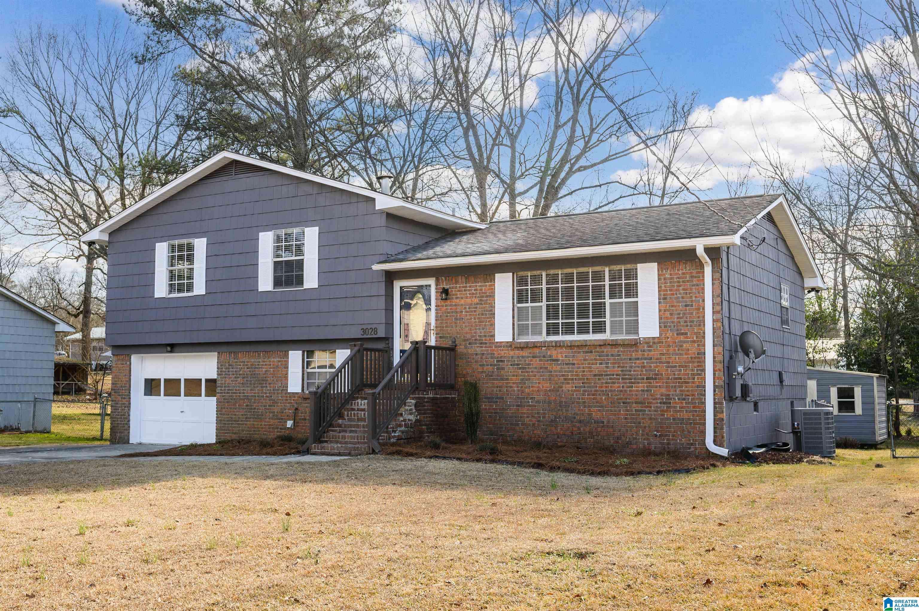 Fultondale, AL 35068,3028 KATHY LANE