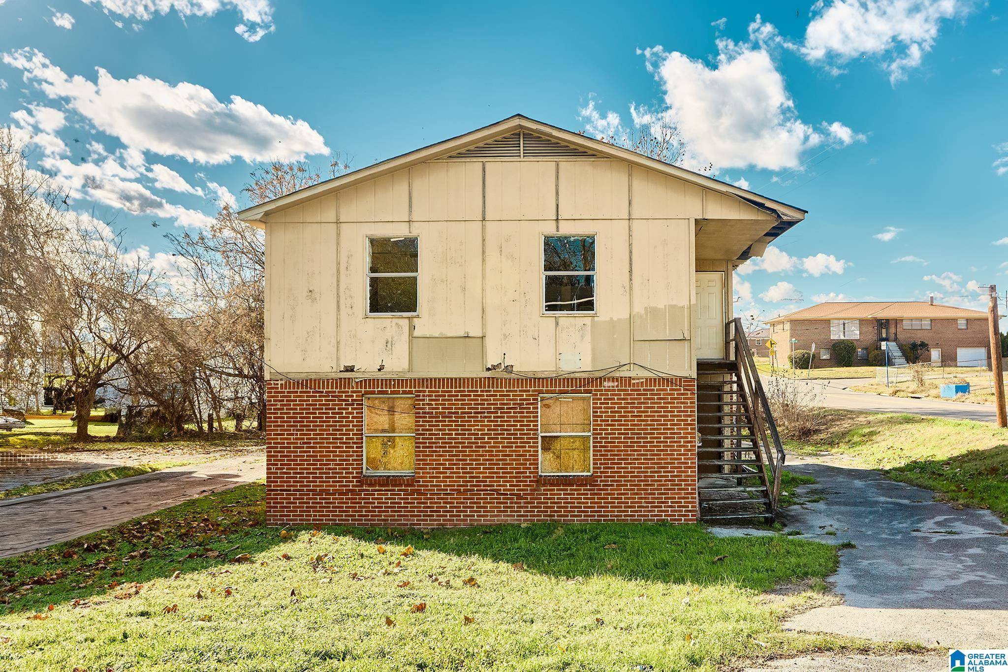 Birmingham, AL 35214,416 MILES AVENUE