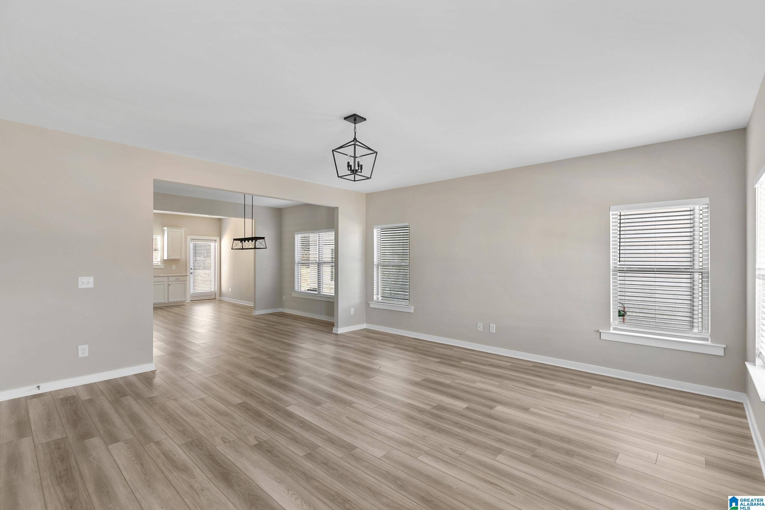 Cullman, AL 35058,90 COUNTY ROAD 1701