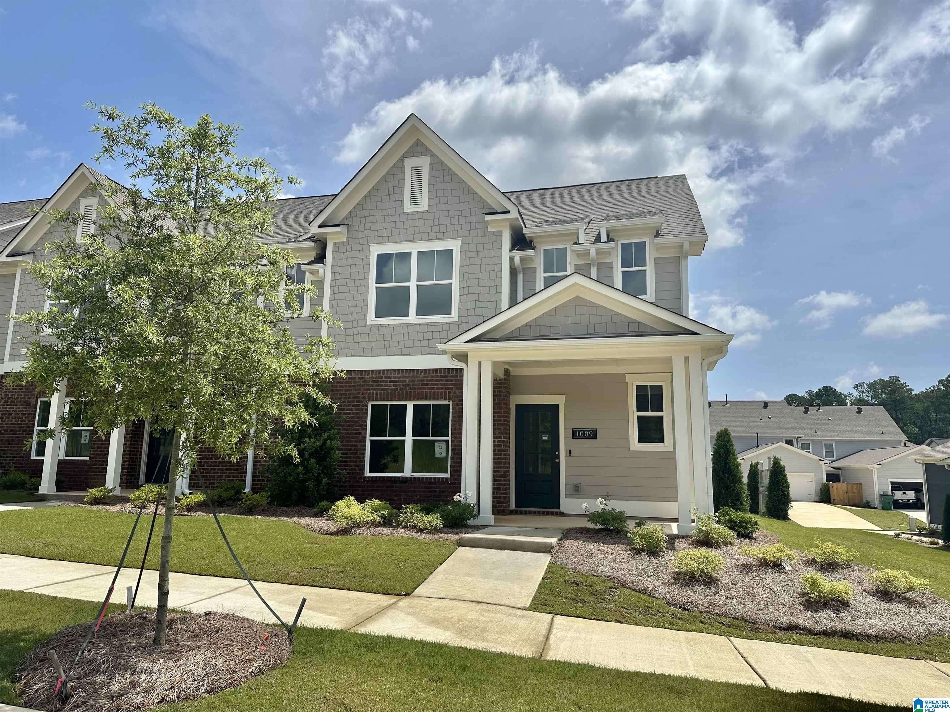Leeds, AL 35094,1009 GRAND RIVER BOULEVARD