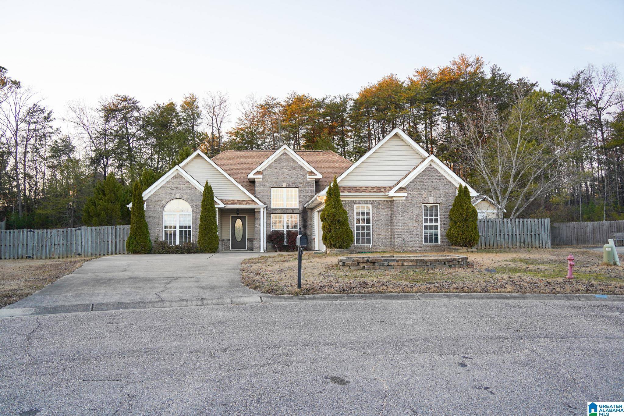Calera, AL 35040,137 HERMITAGE LANE