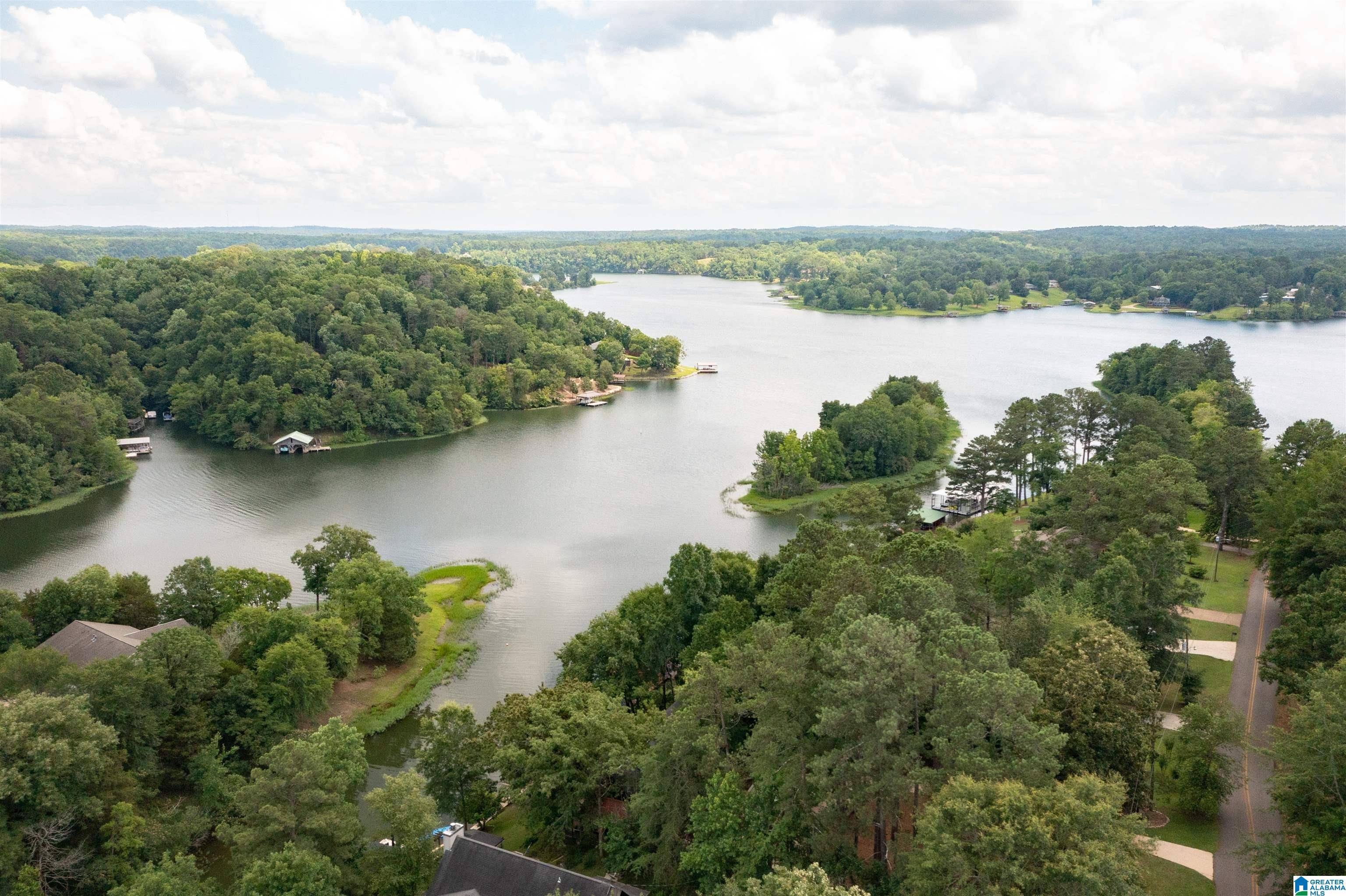 Northport, AL 35475,15550 BEACON POINT DRIVE