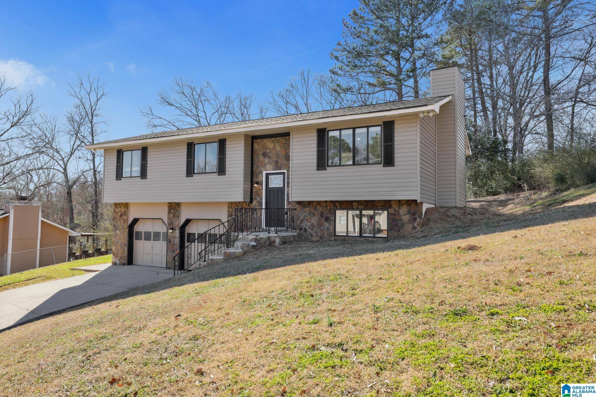 Anniston, AL 36206,6102 AUTUMN TRAIL