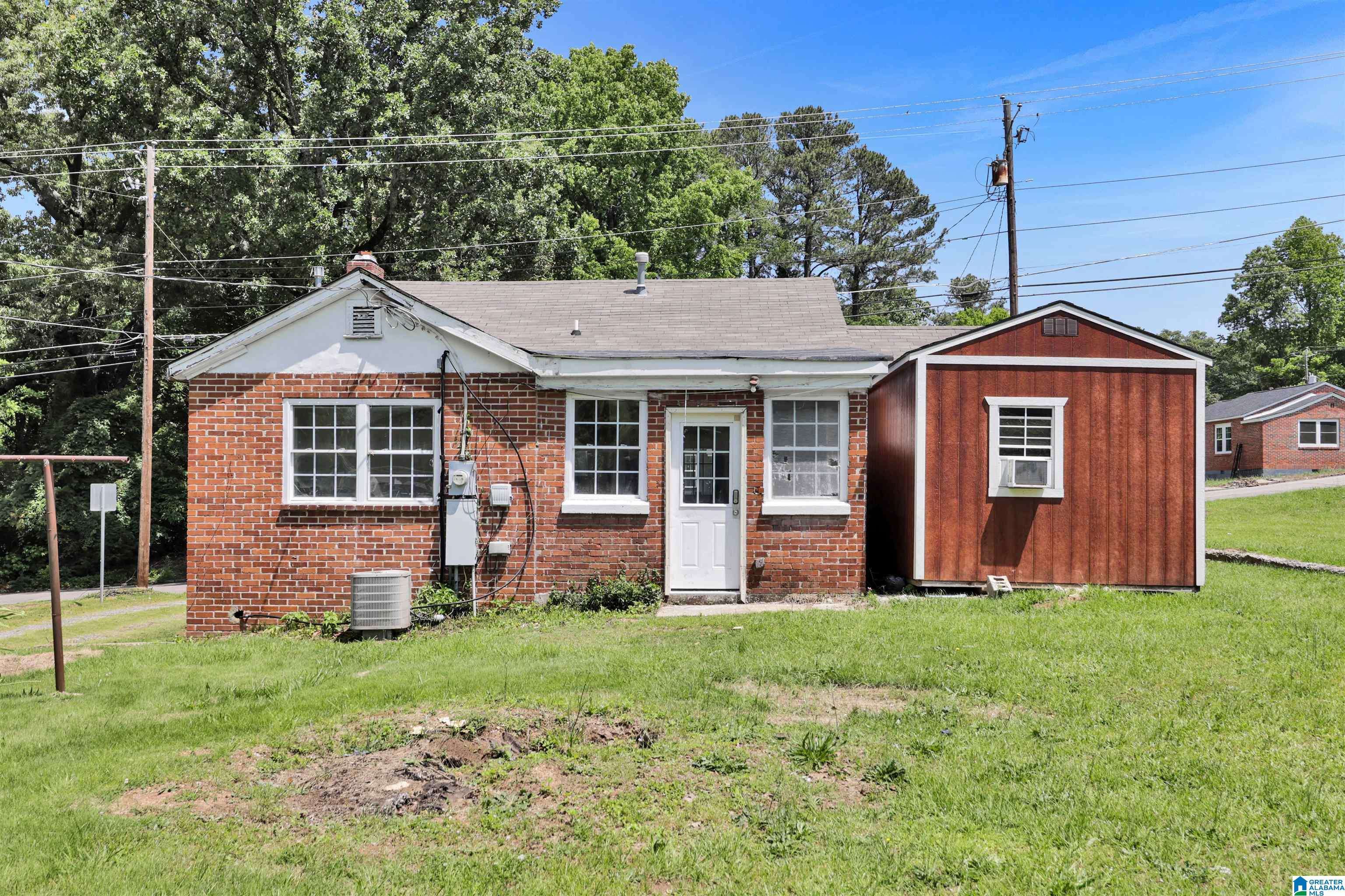 Anniston, AL 36201,212 E 28TH STREET