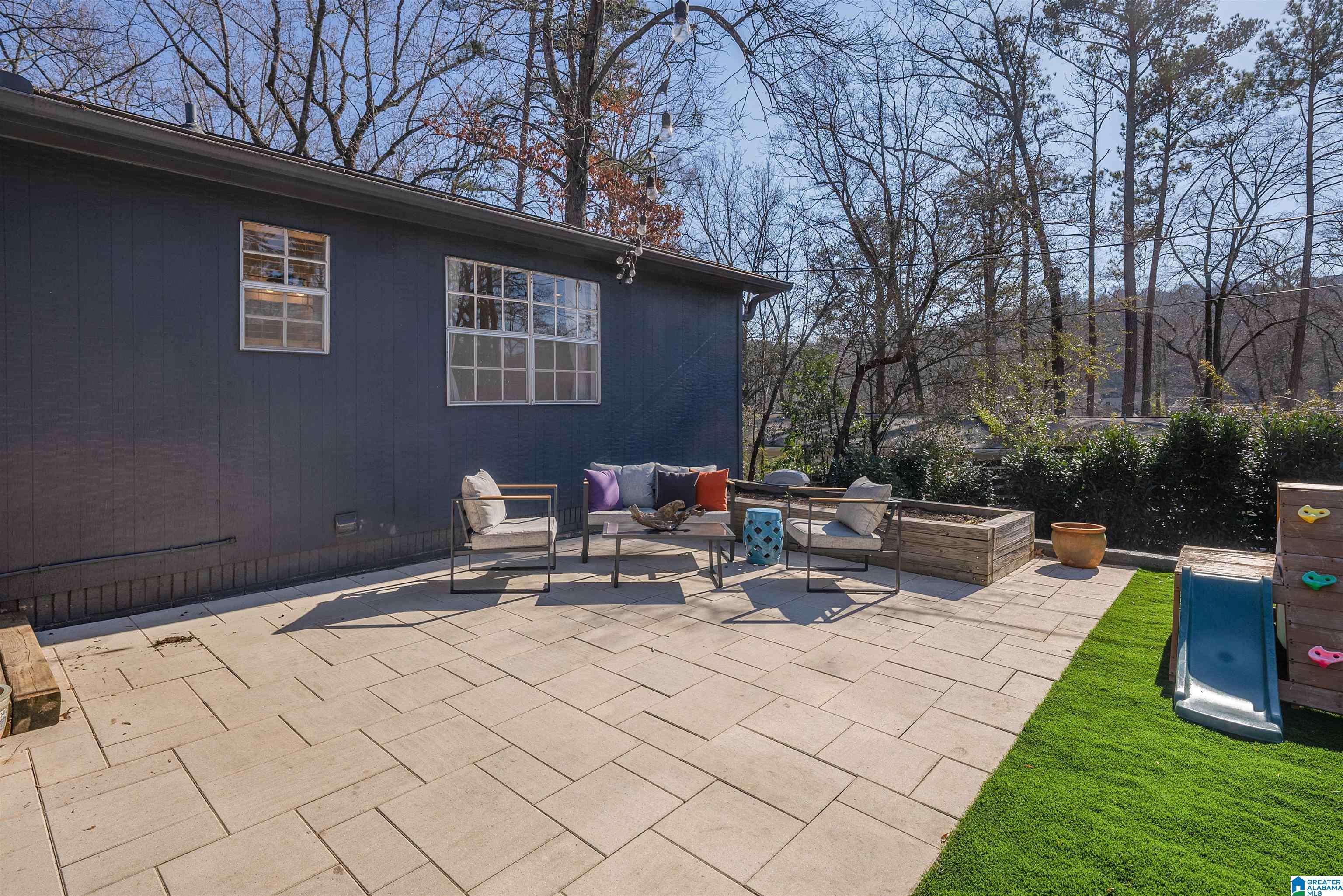 Homewood, AL 35209,607 WINDSOR DRIVE