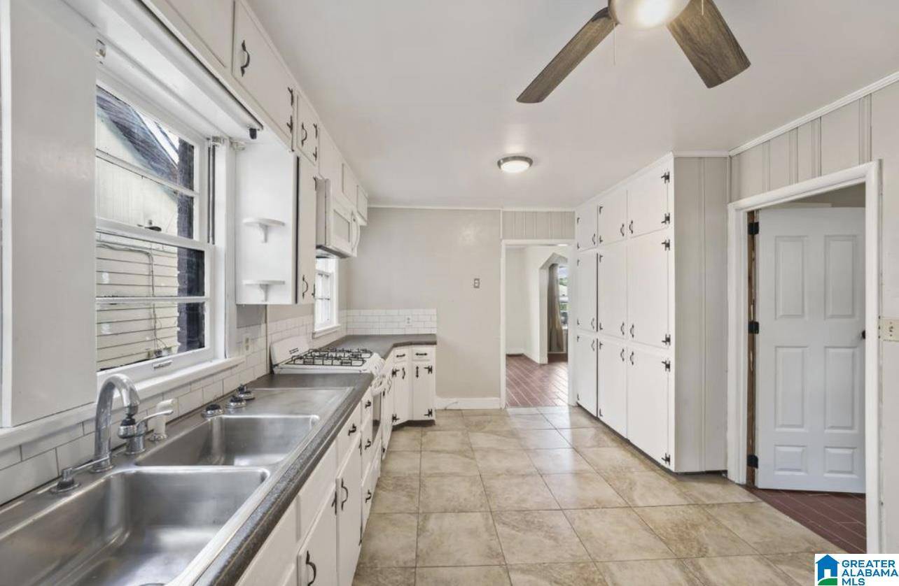 Tarrant, AL 35217,1357 PARK AVENUE
