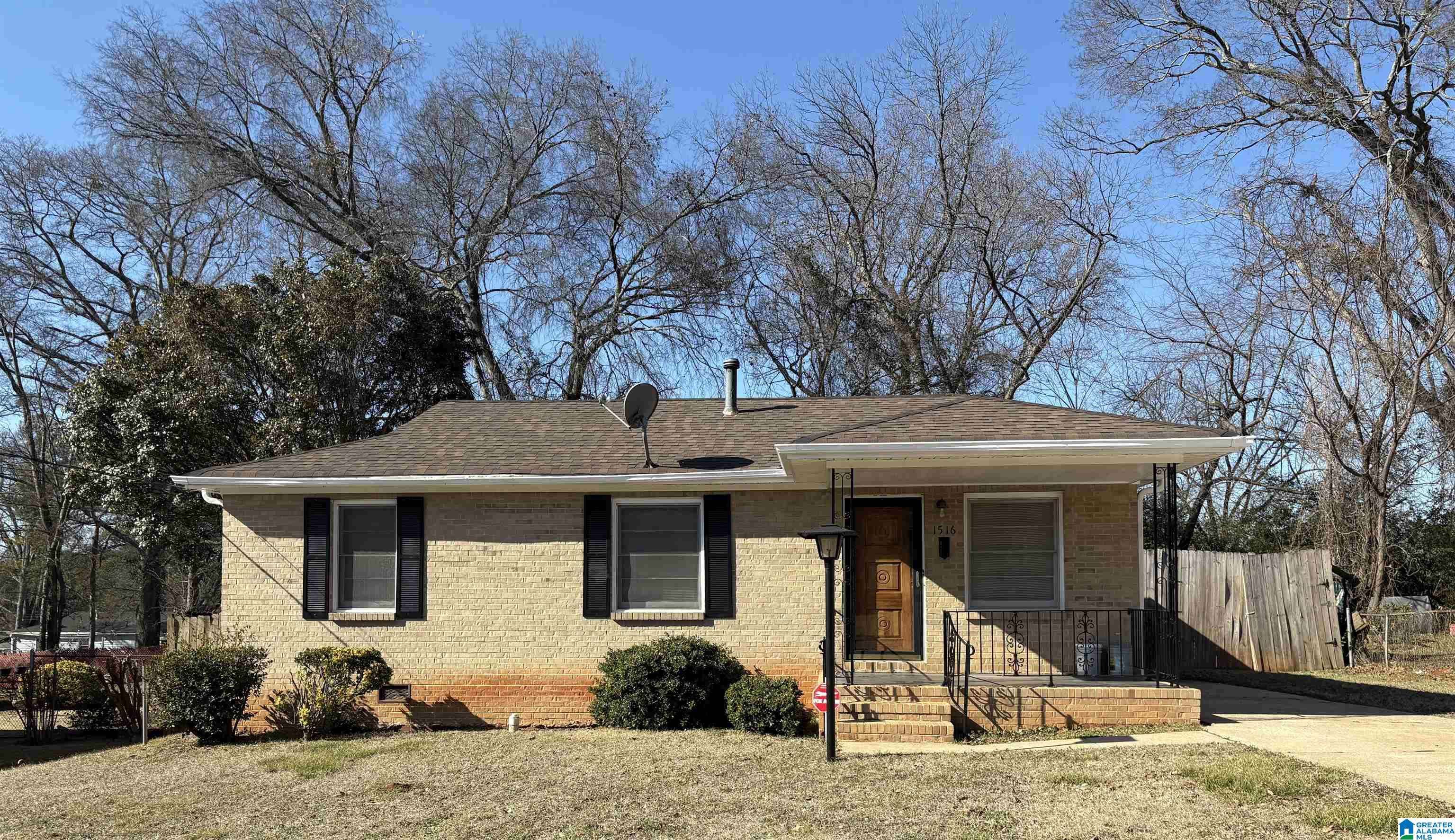 Birmingham, AL 35211,1516 16TH WAY SW