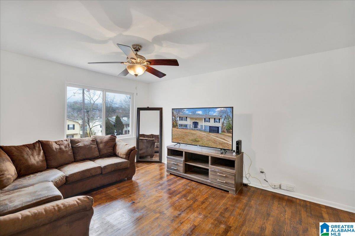 Birmingham, AL 35215,2812 ARROWHEAD DRIVE