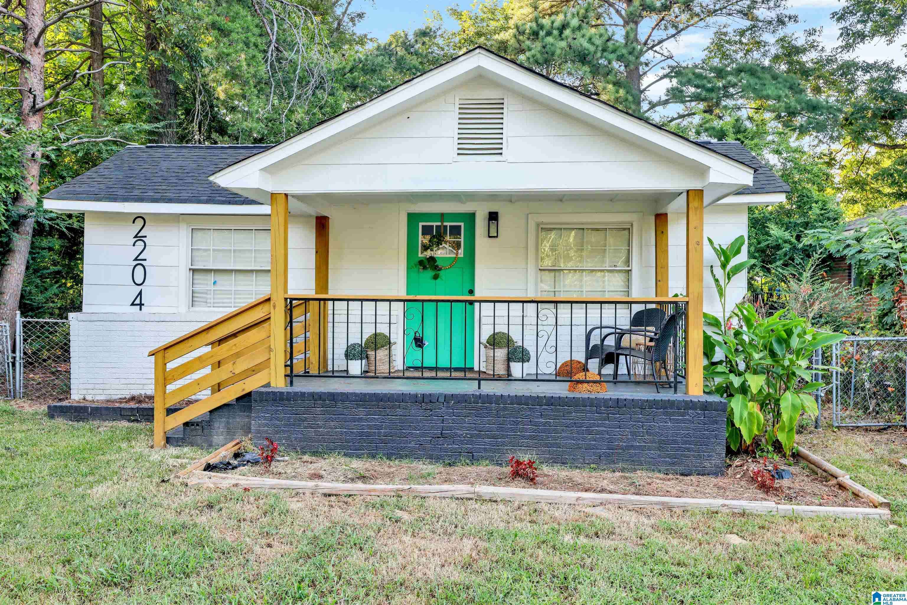 Irondale, AL 35210,2204 2ND AVENUE