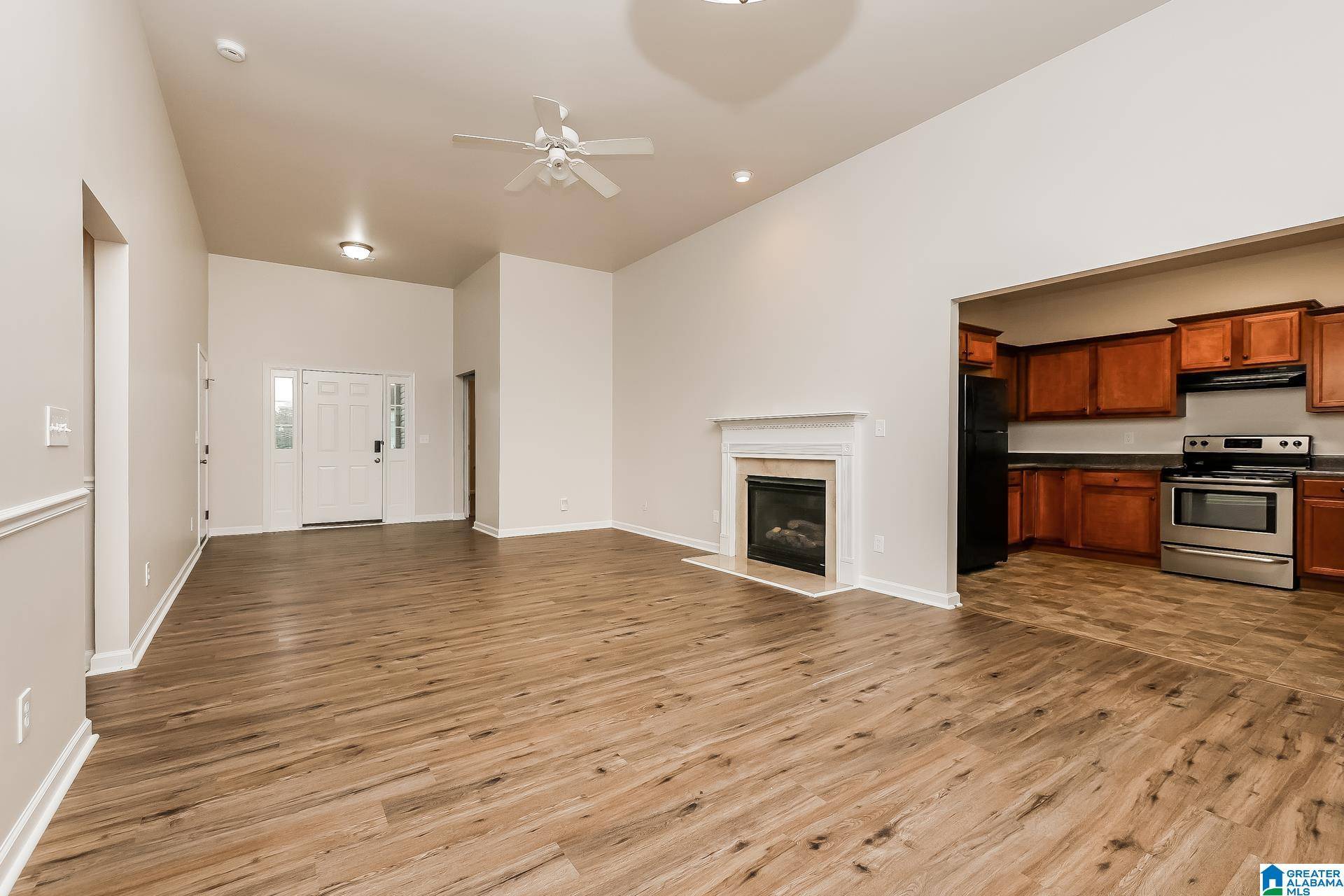 Calera, AL 35040,879 MERIWEATHER DRIVE