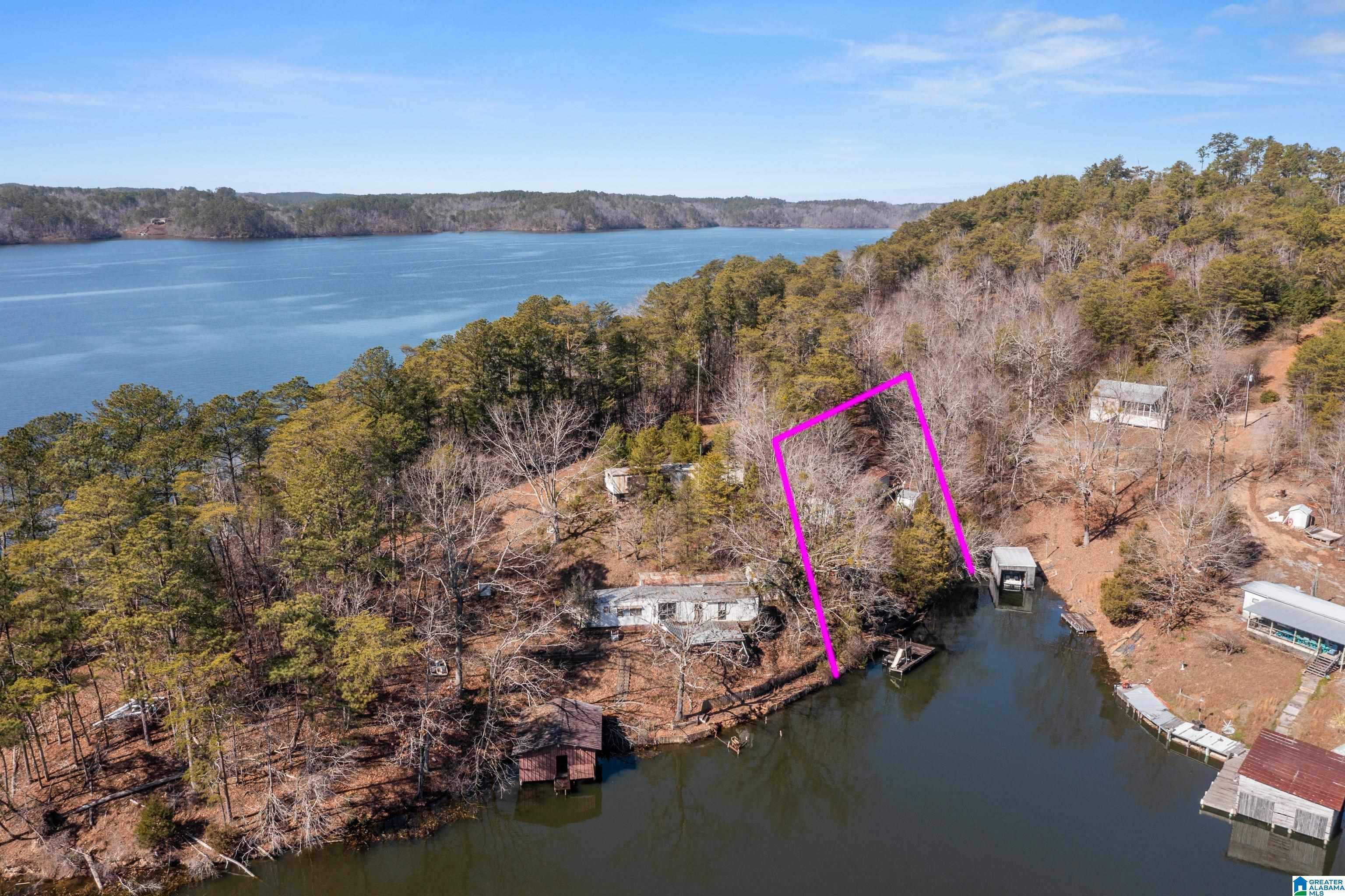 Sylacauga, AL 35151,255 LAURIE ANN DRIVE