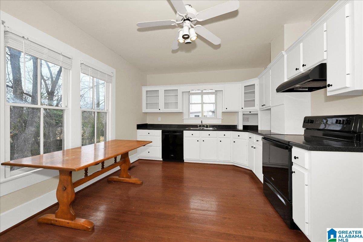 Cullman, AL 35055,411 9TH AVENUE SE