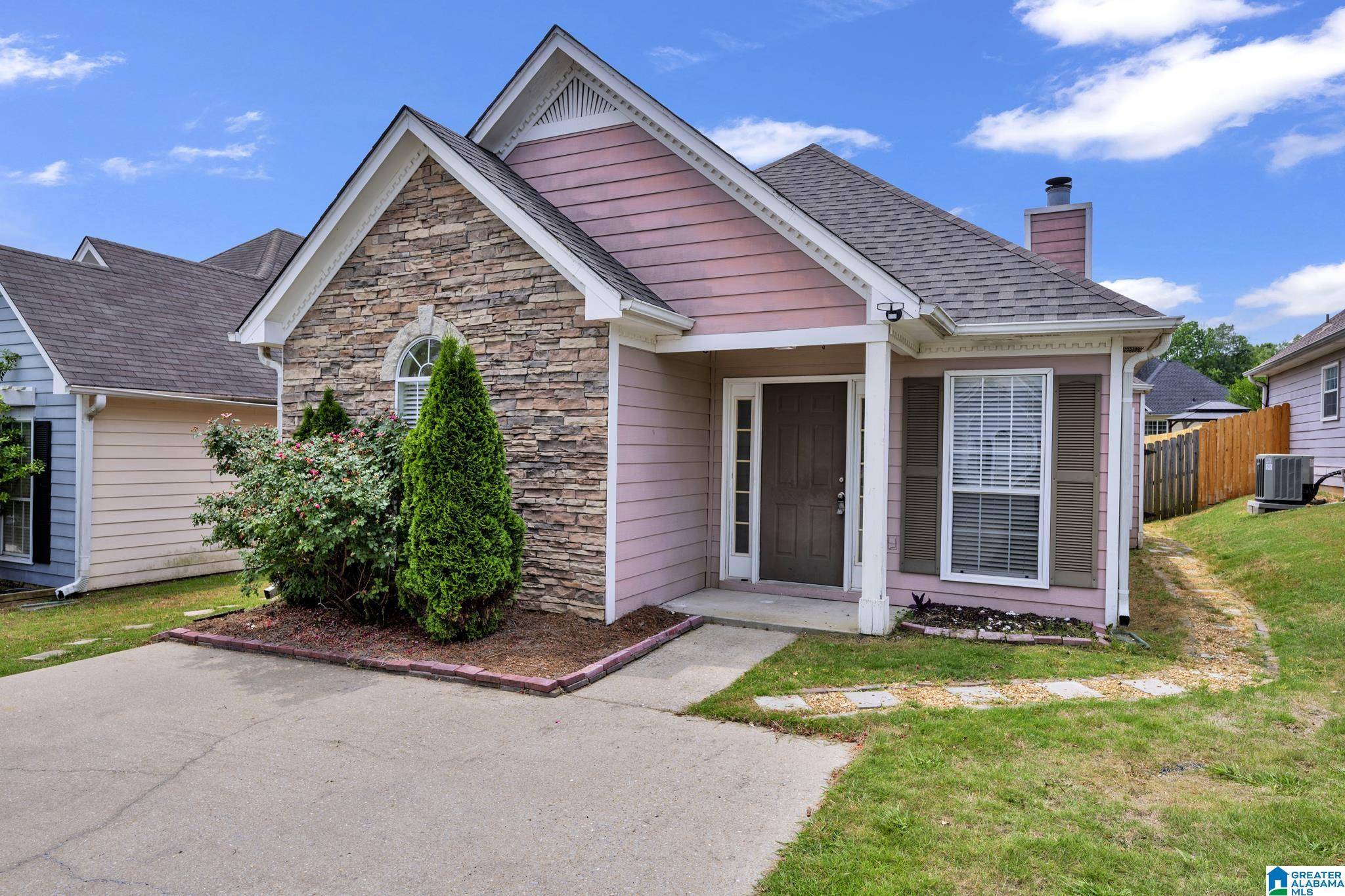 Calera, AL 35040,173 FLAGSTONE LANE