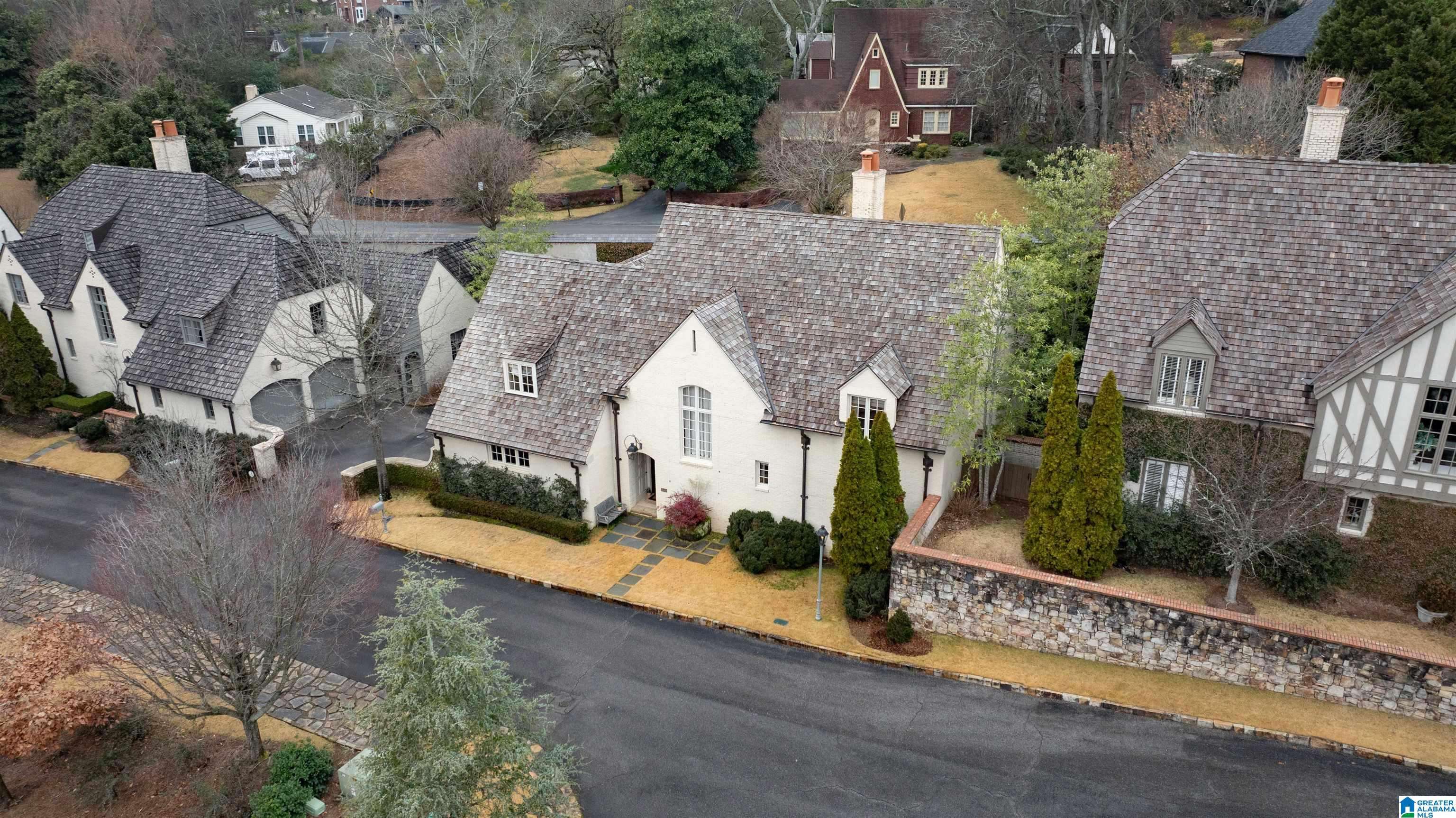 Mountain Brook, AL 35223,466 BOTANICAL PLACE