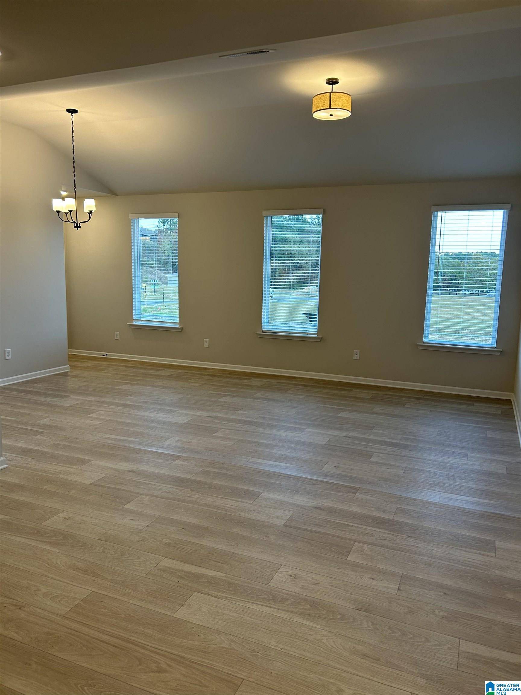 Pelham, AL 35124,5204 SIMMS RIDGE
