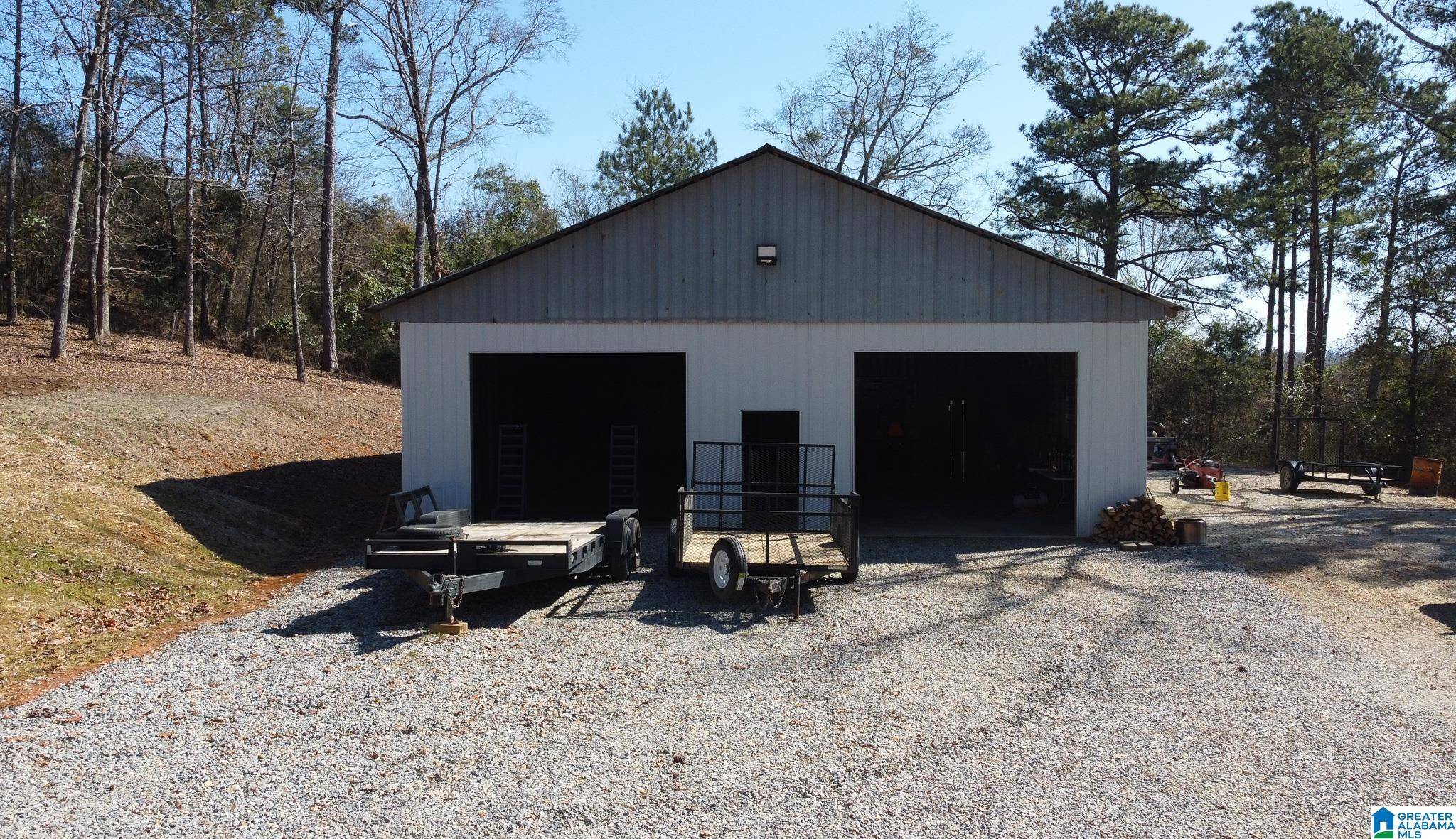 Cropwell, AL 35054,450 DOGWOOD HILL DRIVE