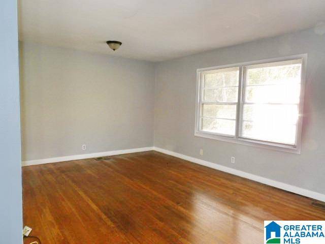Midfield, AL 35228,829 ALDEN AVENUE