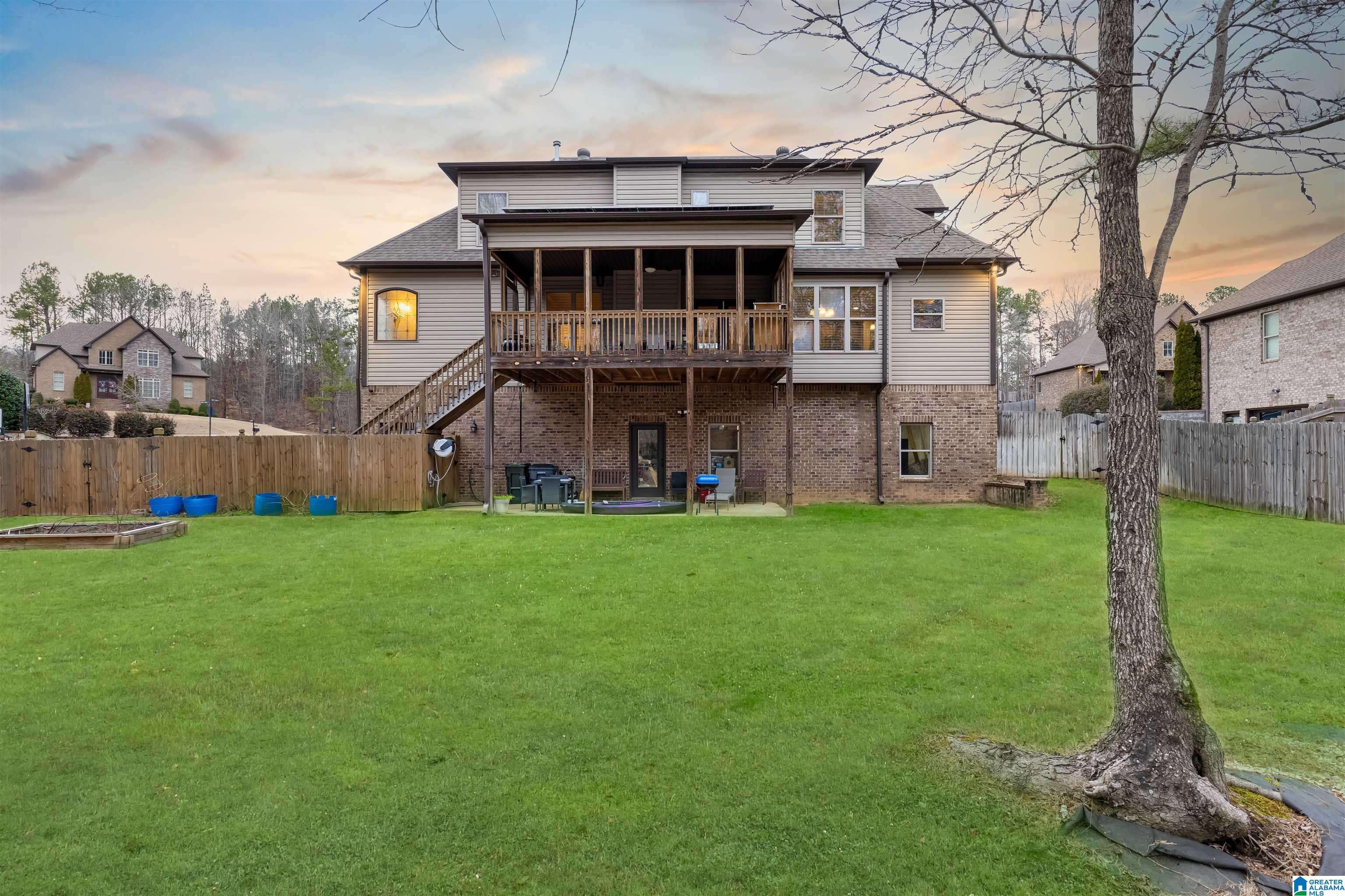 Pelham, AL 35124,237 GREY OAKS COURT