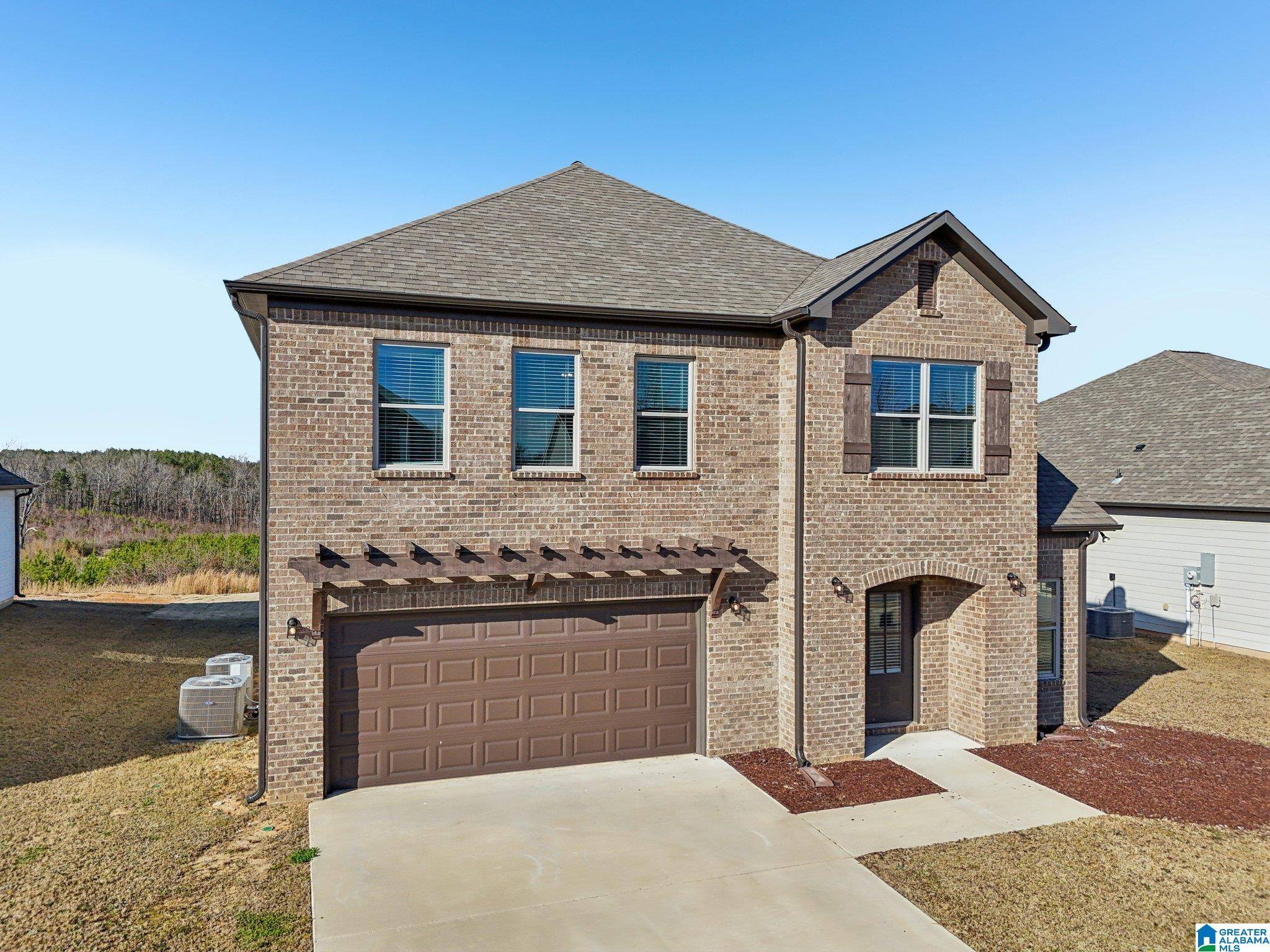 Jemison, AL 35085,290 RIDGEVIEW CIRCLE