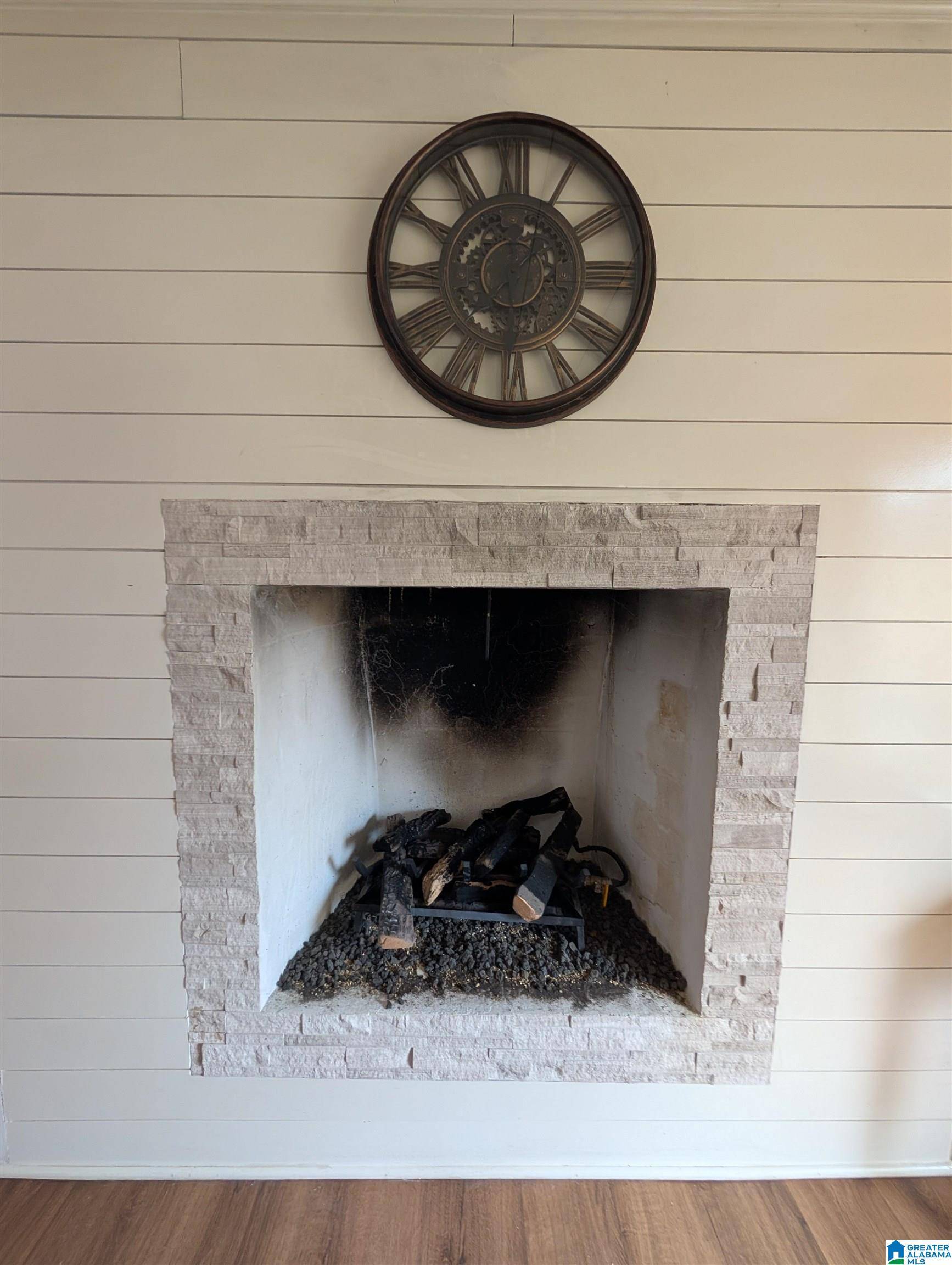 Adger, AL 35006,330 N POINT DRIVE