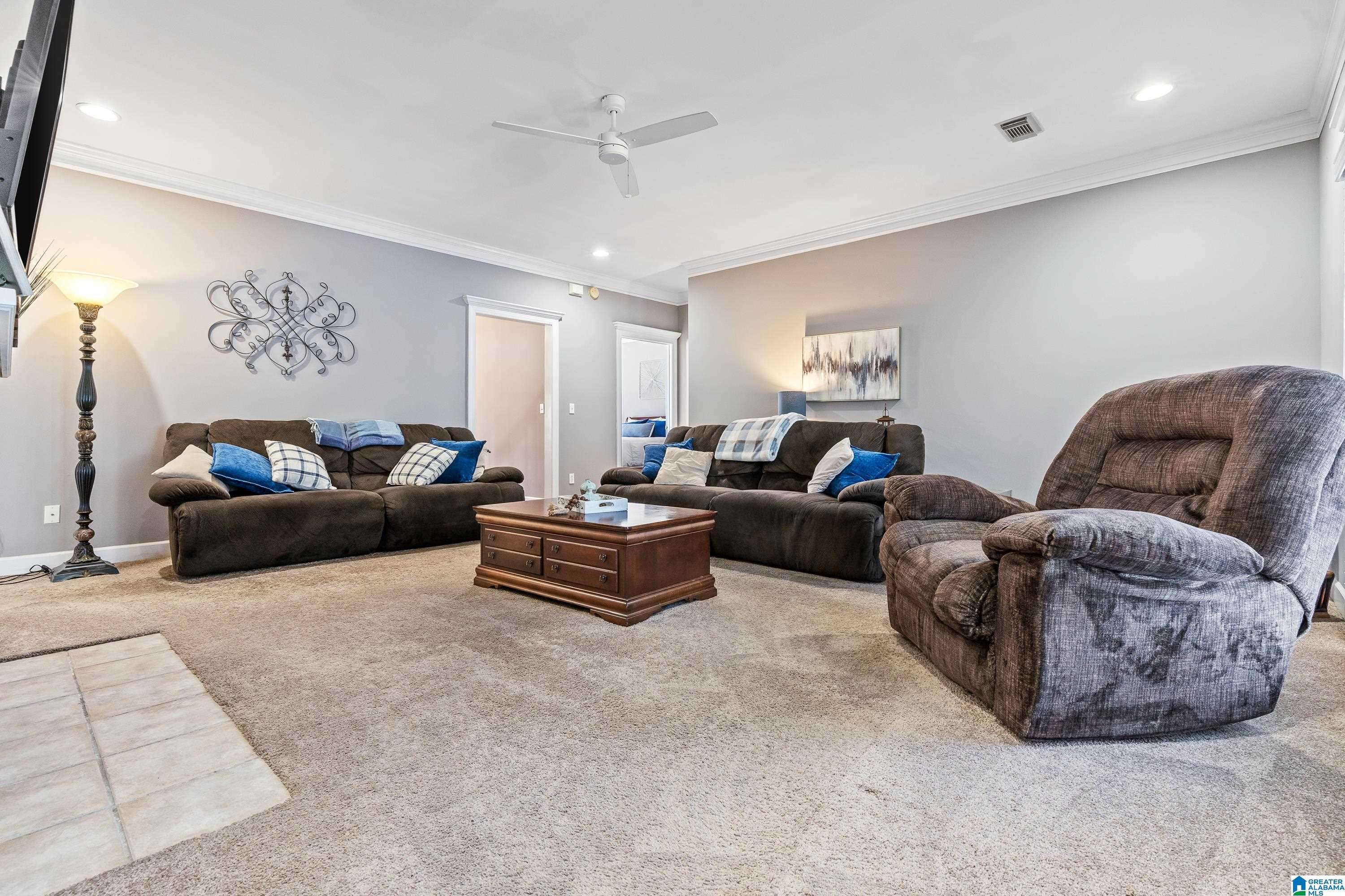 Tuscaloosa, AL 35405,8520 DIAMOND OAK DRIVE