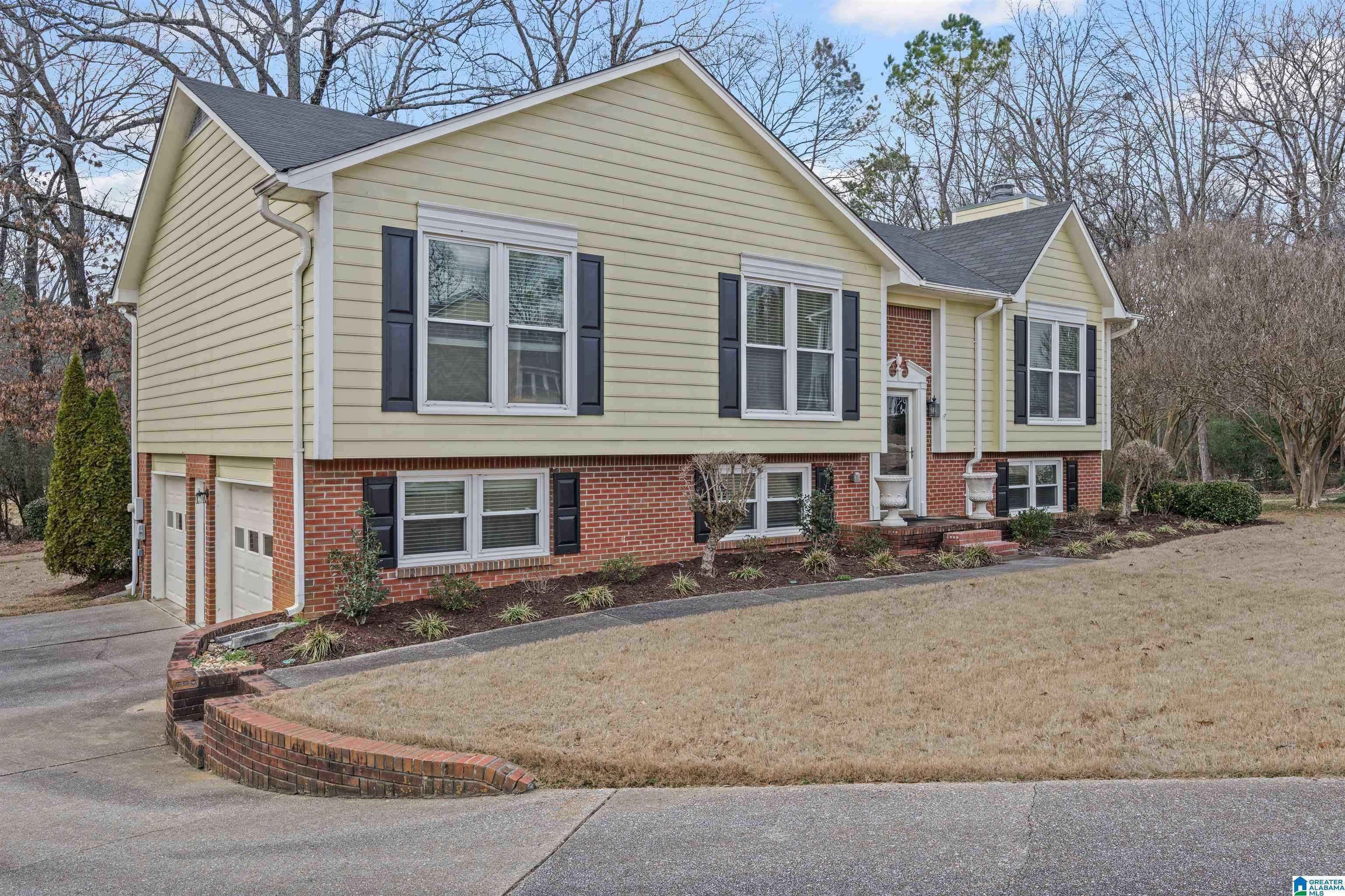Birmingham, AL 35242,3313 MEADOW GARDEN CIRCLE